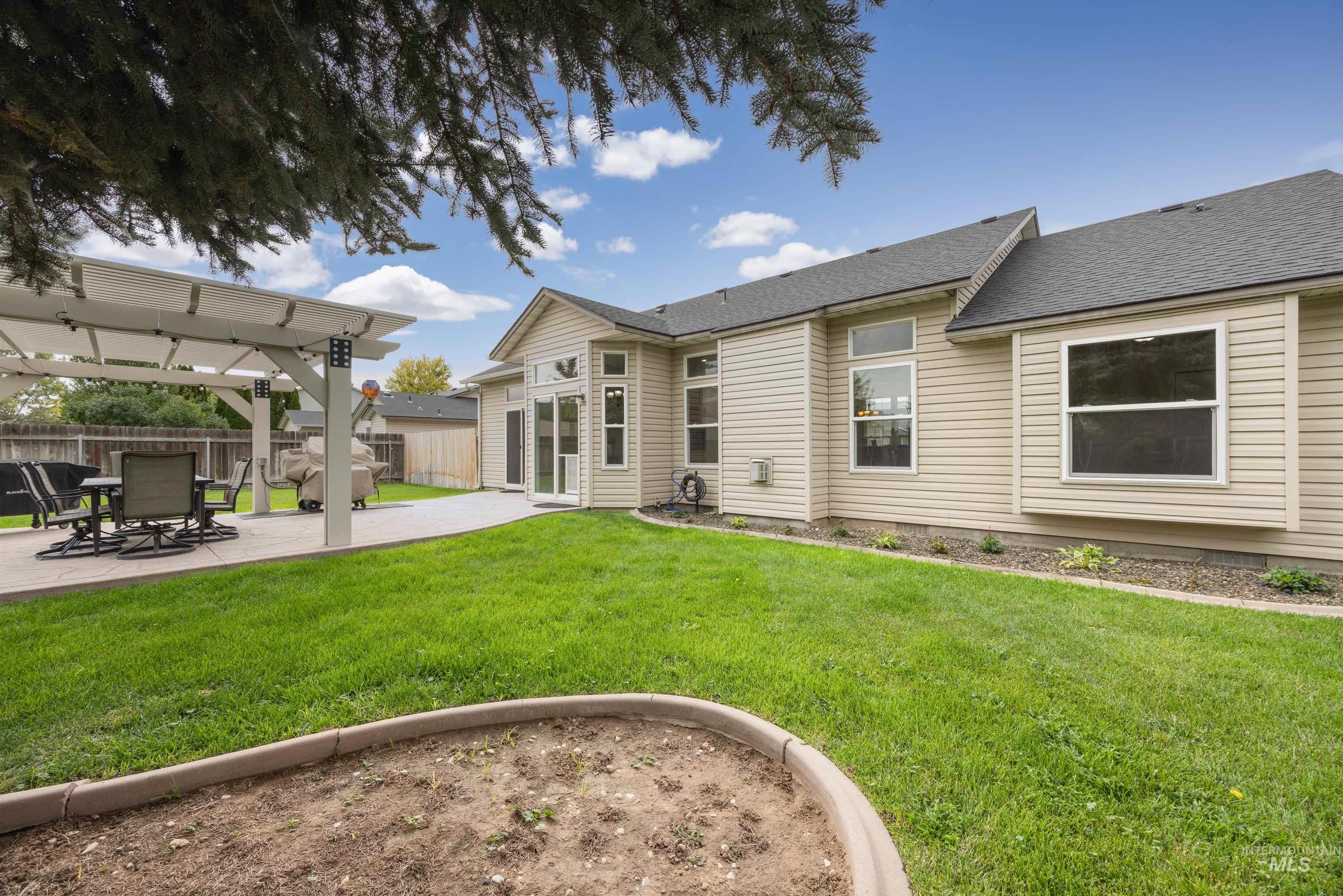440 E Northridge Dr, Kuna, Idaho 83634, 3 Bedrooms, 2 Bathrooms, Residential For Sale, Price $430,000, 98999545