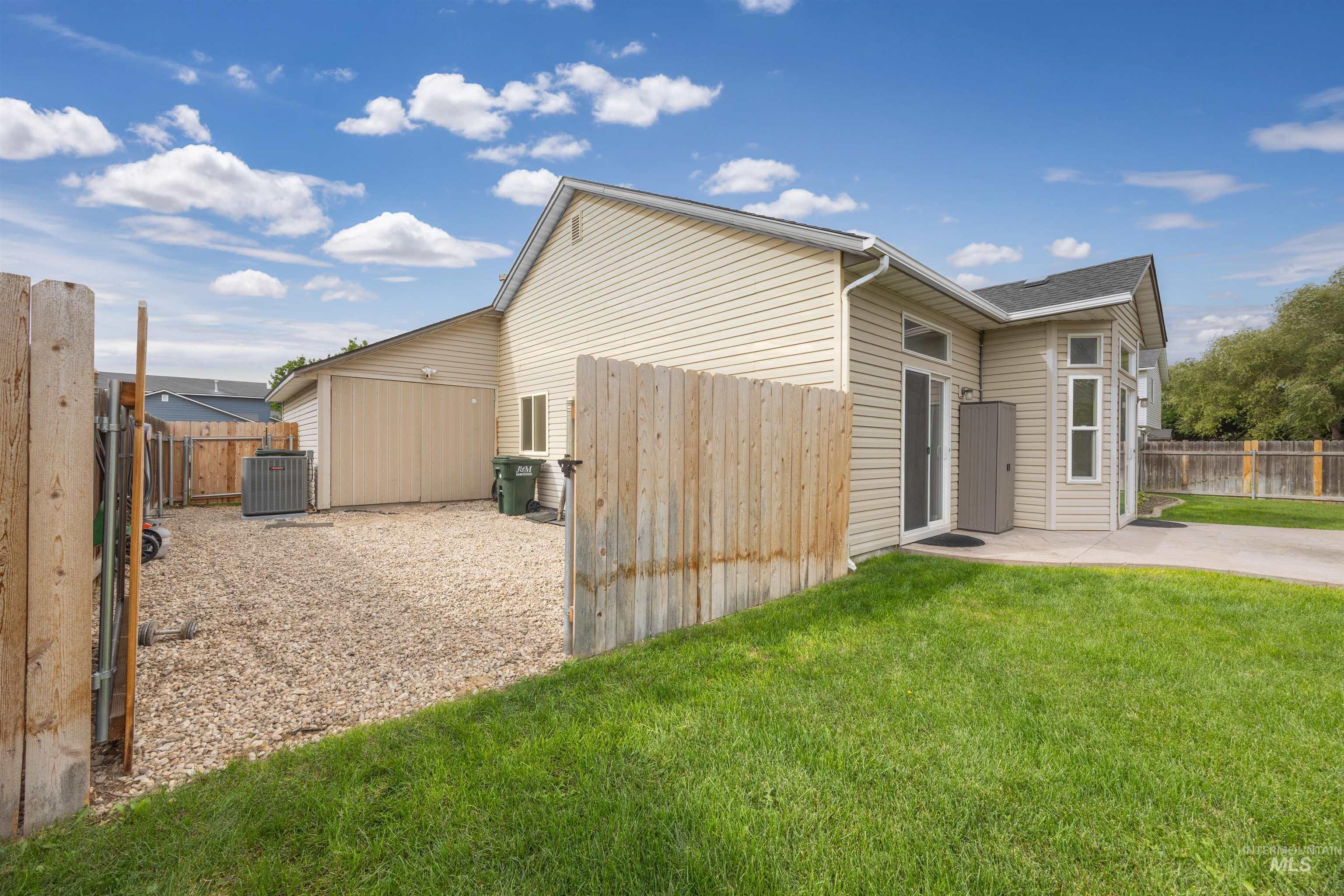 440 E Northridge Dr, Kuna, Idaho 83634, 3 Bedrooms, 2 Bathrooms, Residential For Sale, Price $430,000, 98999545