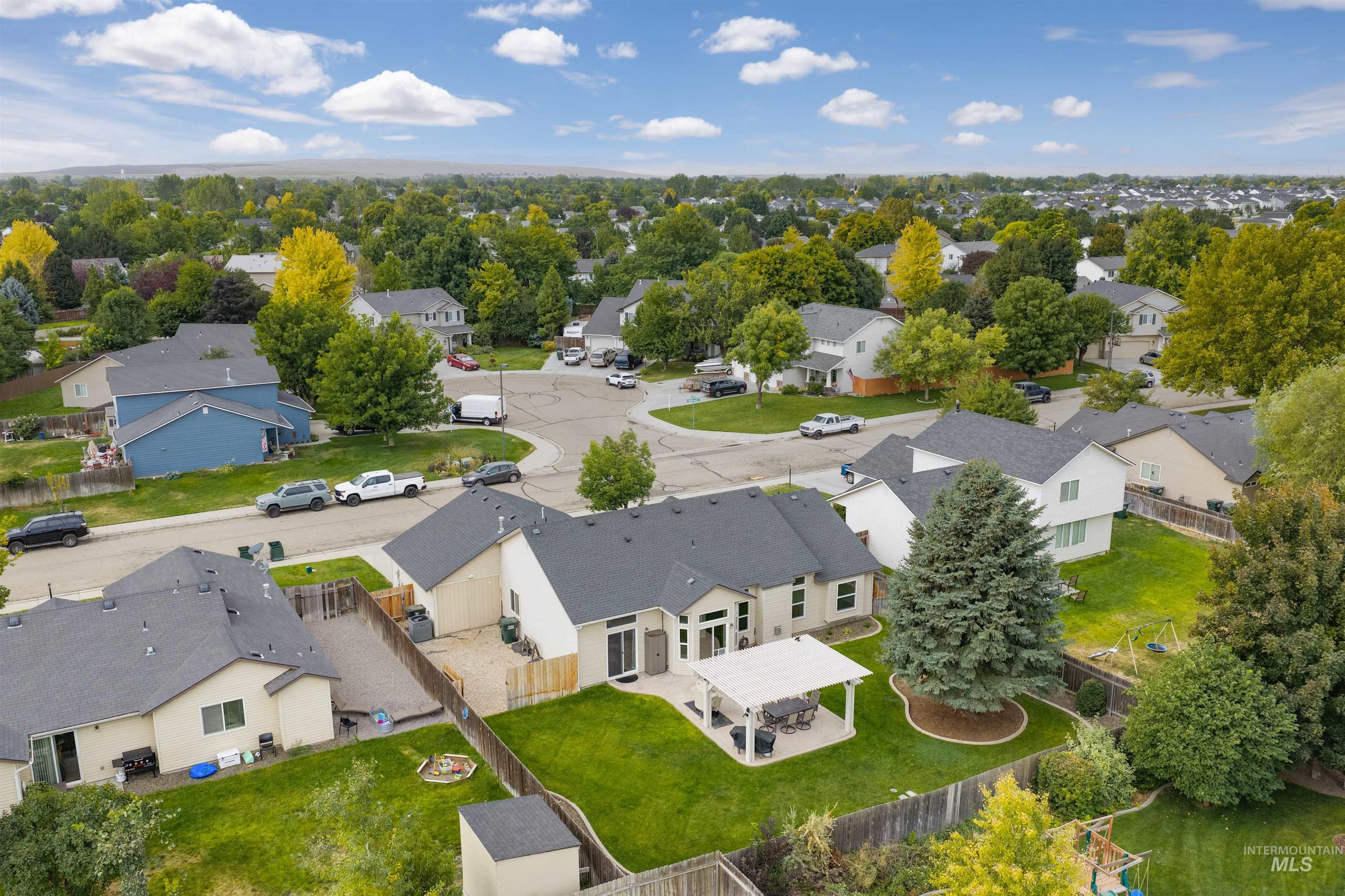 440 E Northridge Dr, Kuna, Idaho 83634, 3 Bedrooms, 2 Bathrooms, Residential For Sale, Price $430,000, 98999545