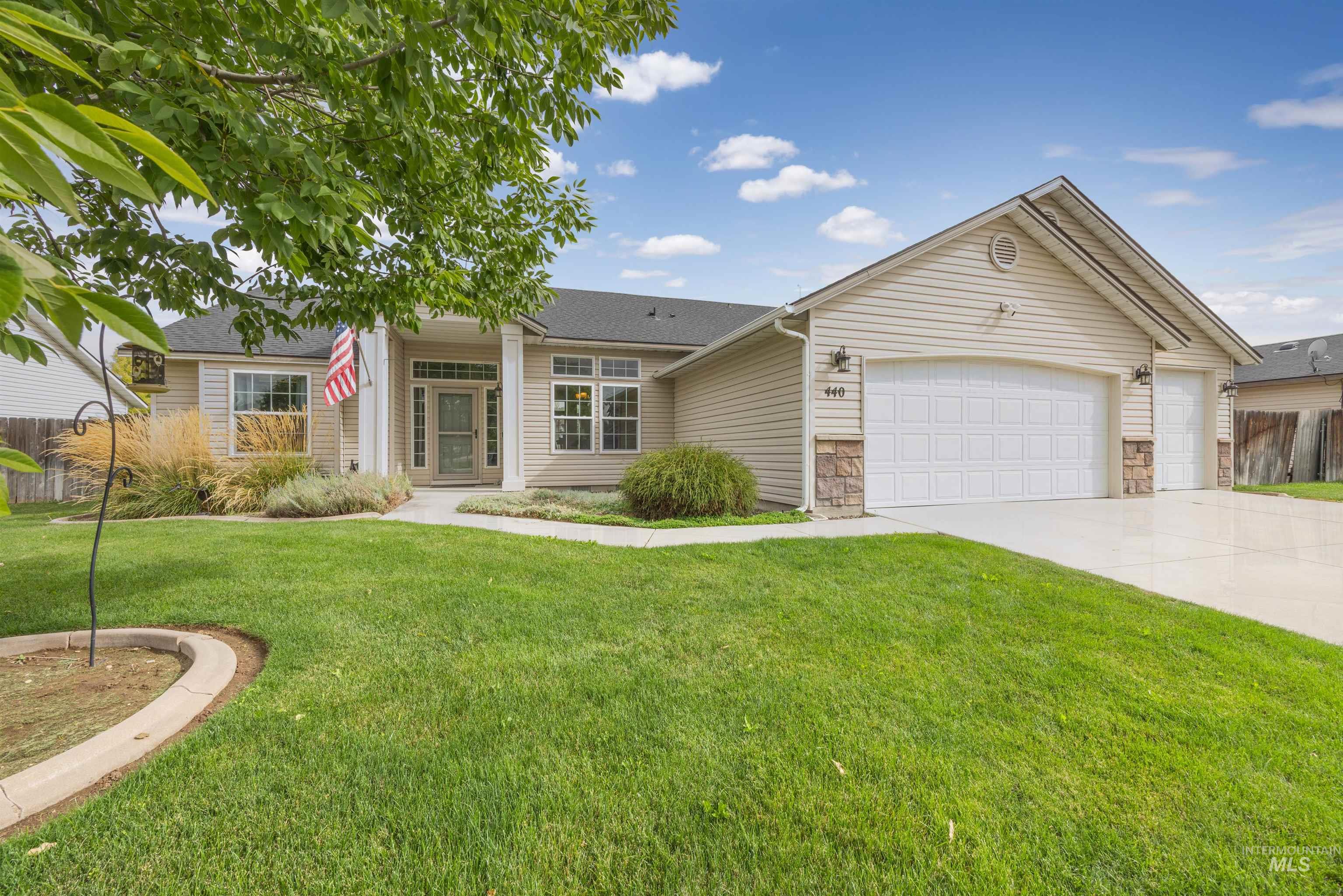 440 E Northridge Dr, Kuna, Idaho 83634, 3 Bedrooms, 2 Bathrooms, Residential For Sale, Price $430,000, 98999545