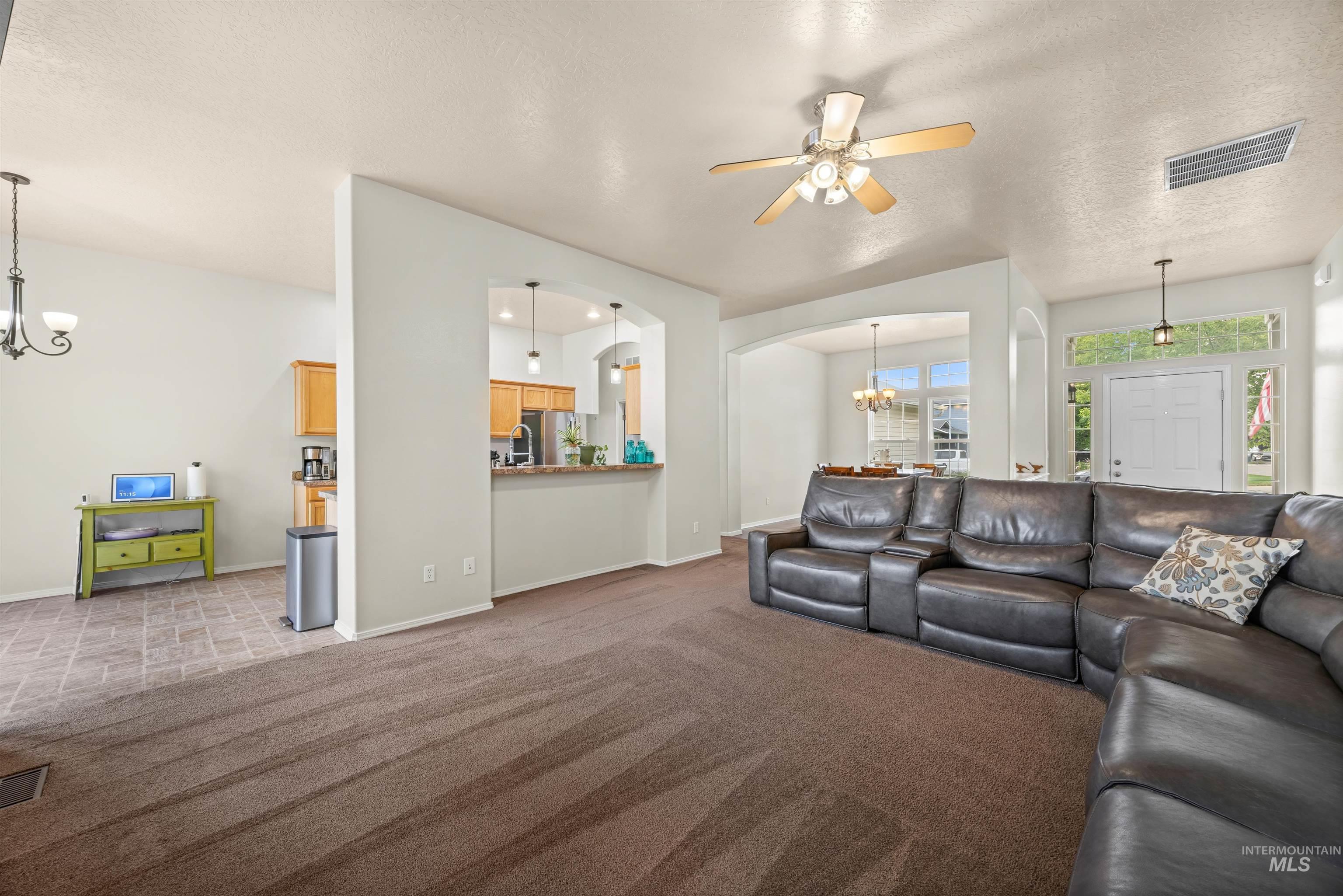 440 E Northridge Dr, Kuna, Idaho 83634, 3 Bedrooms, 2 Bathrooms, Residential For Sale, Price $430,000, 98999545