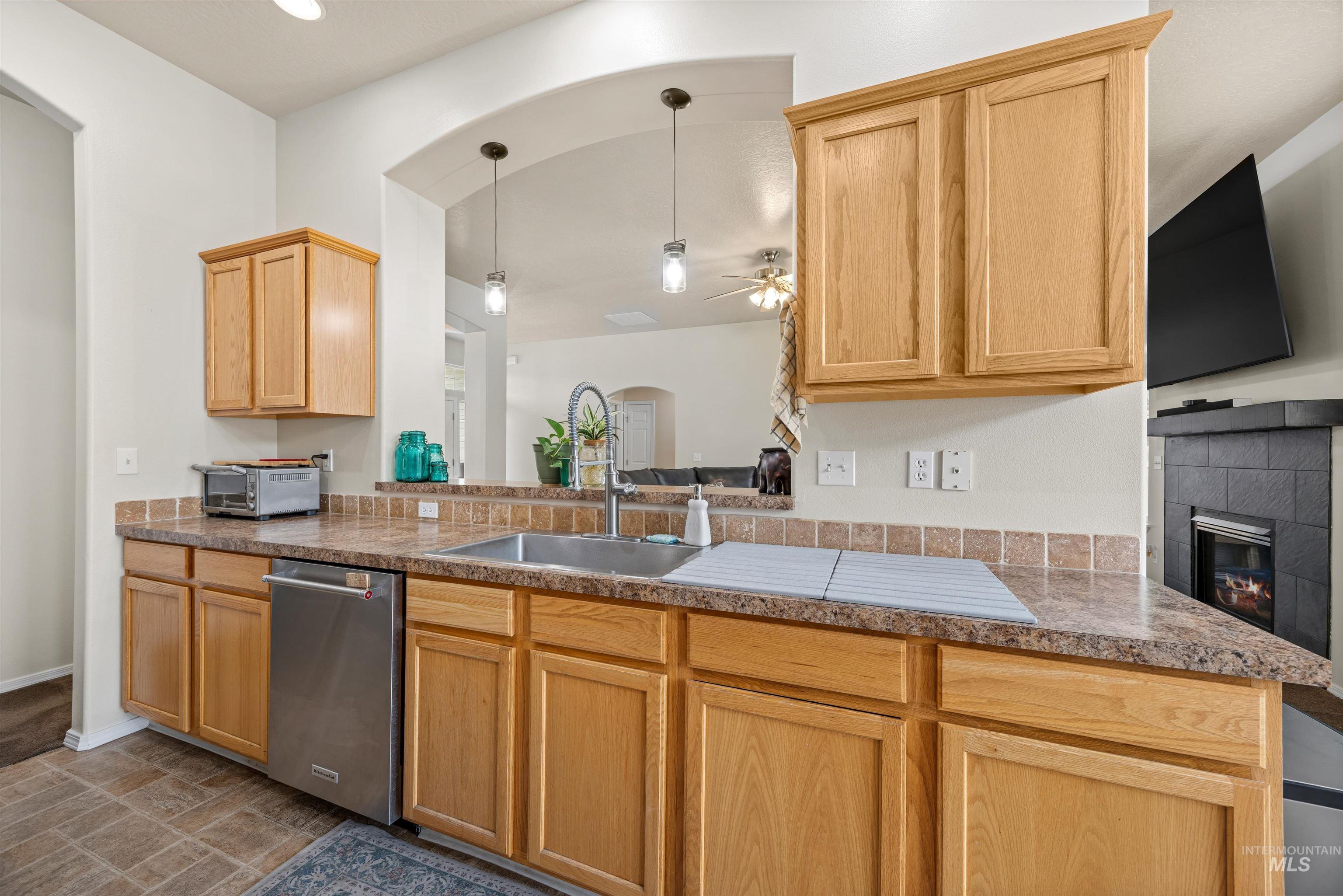440 E Northridge Dr, Kuna, Idaho 83634, 3 Bedrooms, 2 Bathrooms, Residential For Sale, Price $430,000, 98999545