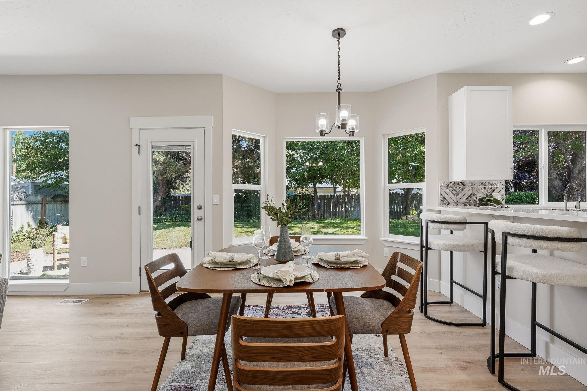 1054 N Carmen Ave, Boise, Idaho 83704, 3 Bedrooms, 2.5 Bathrooms, Residential For Sale, Price $529,900, 98999547