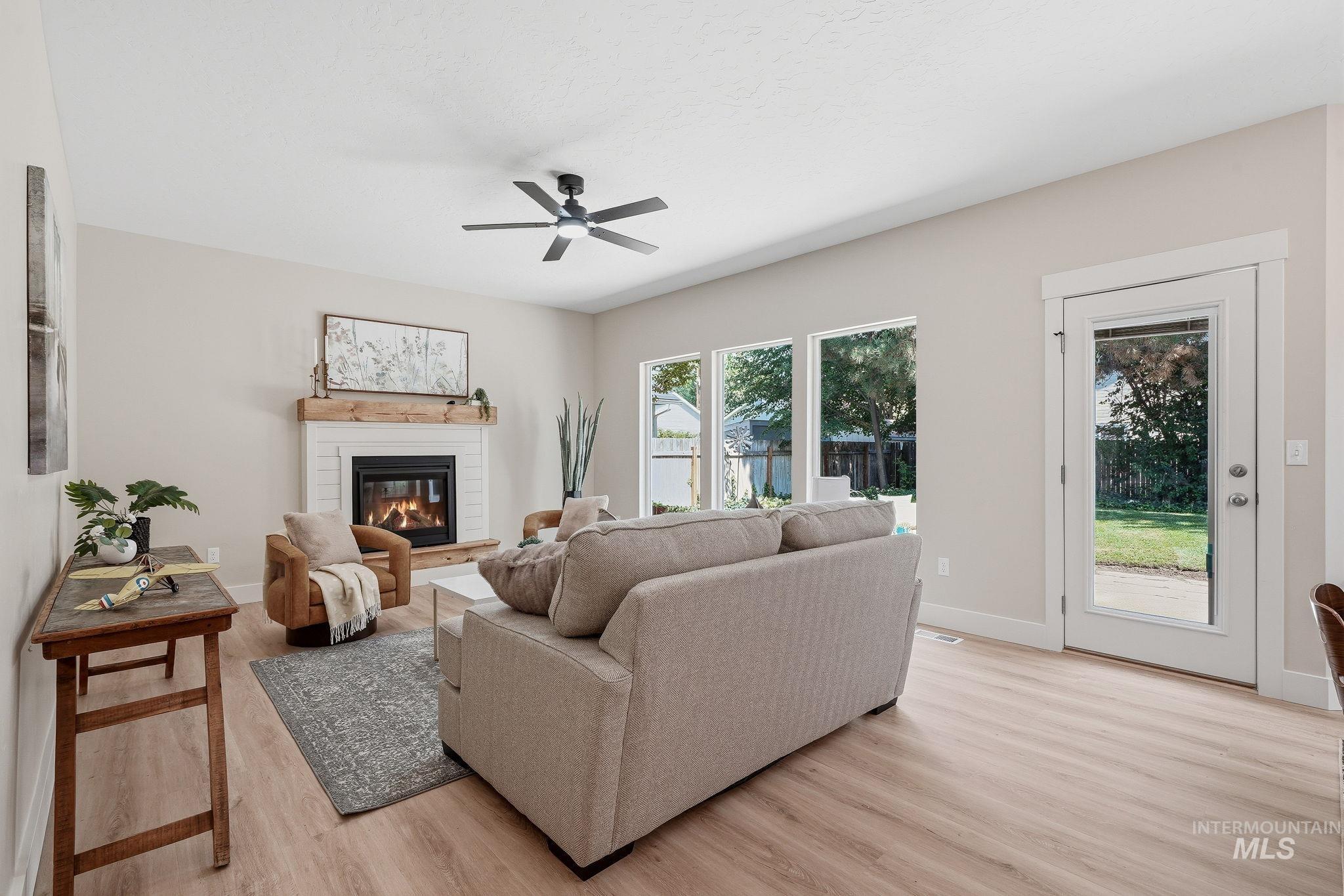 1054 N Carmen Ave, Boise, Idaho 83704, 3 Bedrooms, 2.5 Bathrooms, Residential For Sale, Price $529,900, 98999547