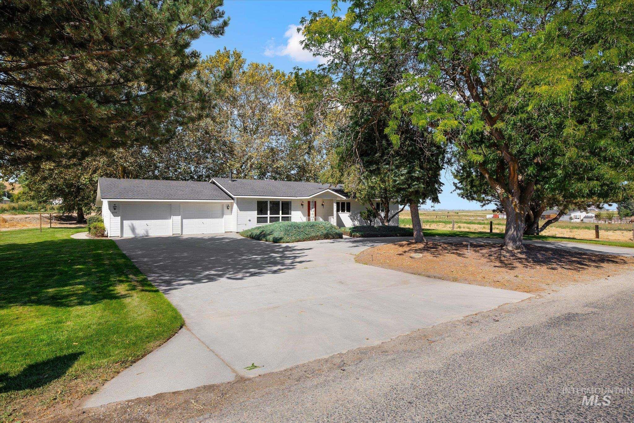 3733 Little Rock Rd, Emmett, Idaho 83617, 3 Bedrooms, 2.5 Bathrooms, Residential For Sale, Price $789,000,MLS 98999549