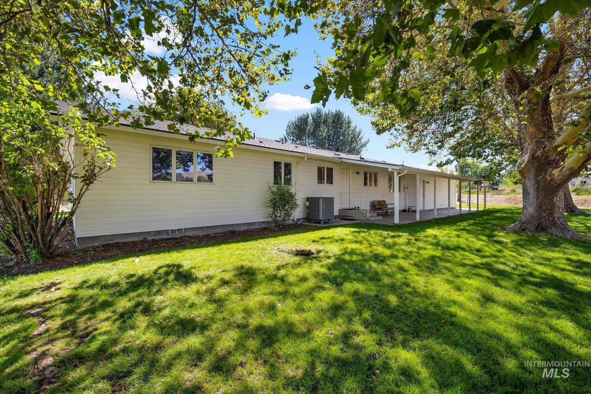 3733 Little Rock Rd, Emmett, Idaho 83617, 3 Bedrooms, 2.5 Bathrooms, Residential For Sale, Price $789,000,MLS 98999549