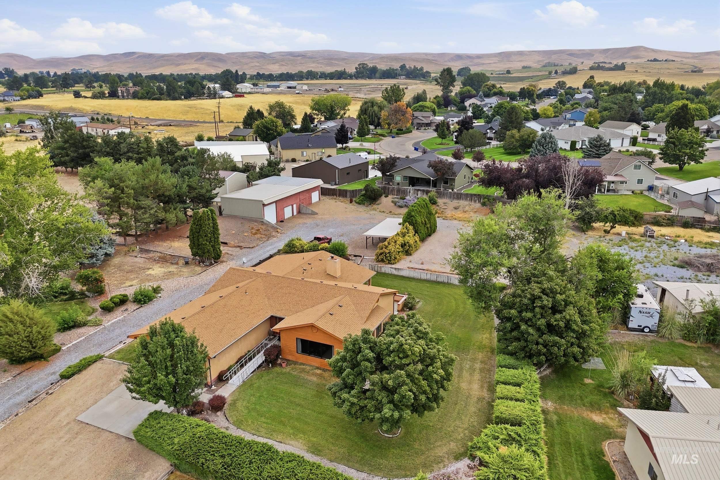 10146 Vistair Pl, Payette, Idaho 83661, 3 Bedrooms, 3 Bathrooms, Residential For Sale, Price $524,900, 98999550