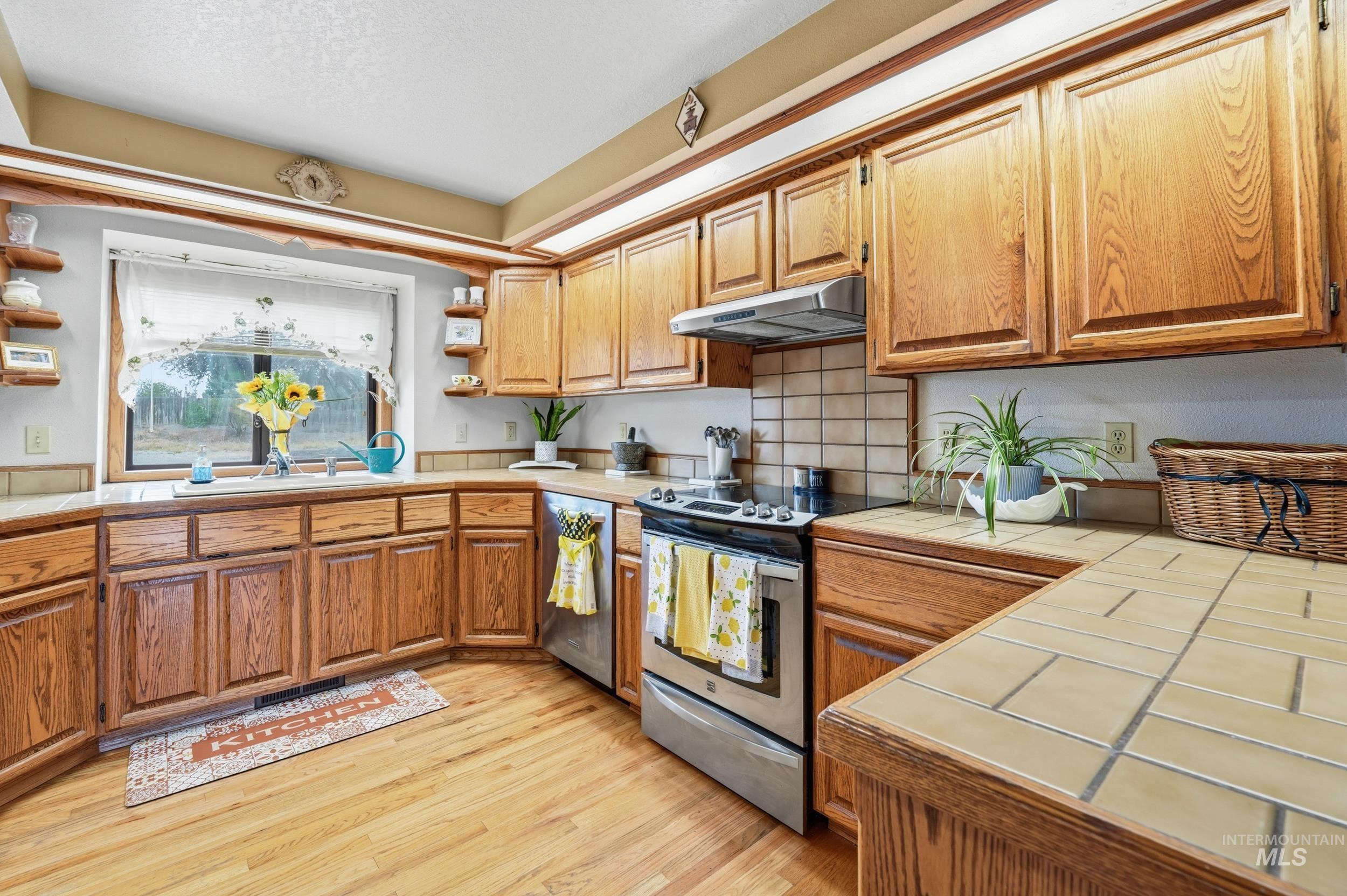 10146 Vistair Pl, Payette, Idaho 83661, 3 Bedrooms, 3 Bathrooms, Residential For Sale, Price $524,900, 98999550