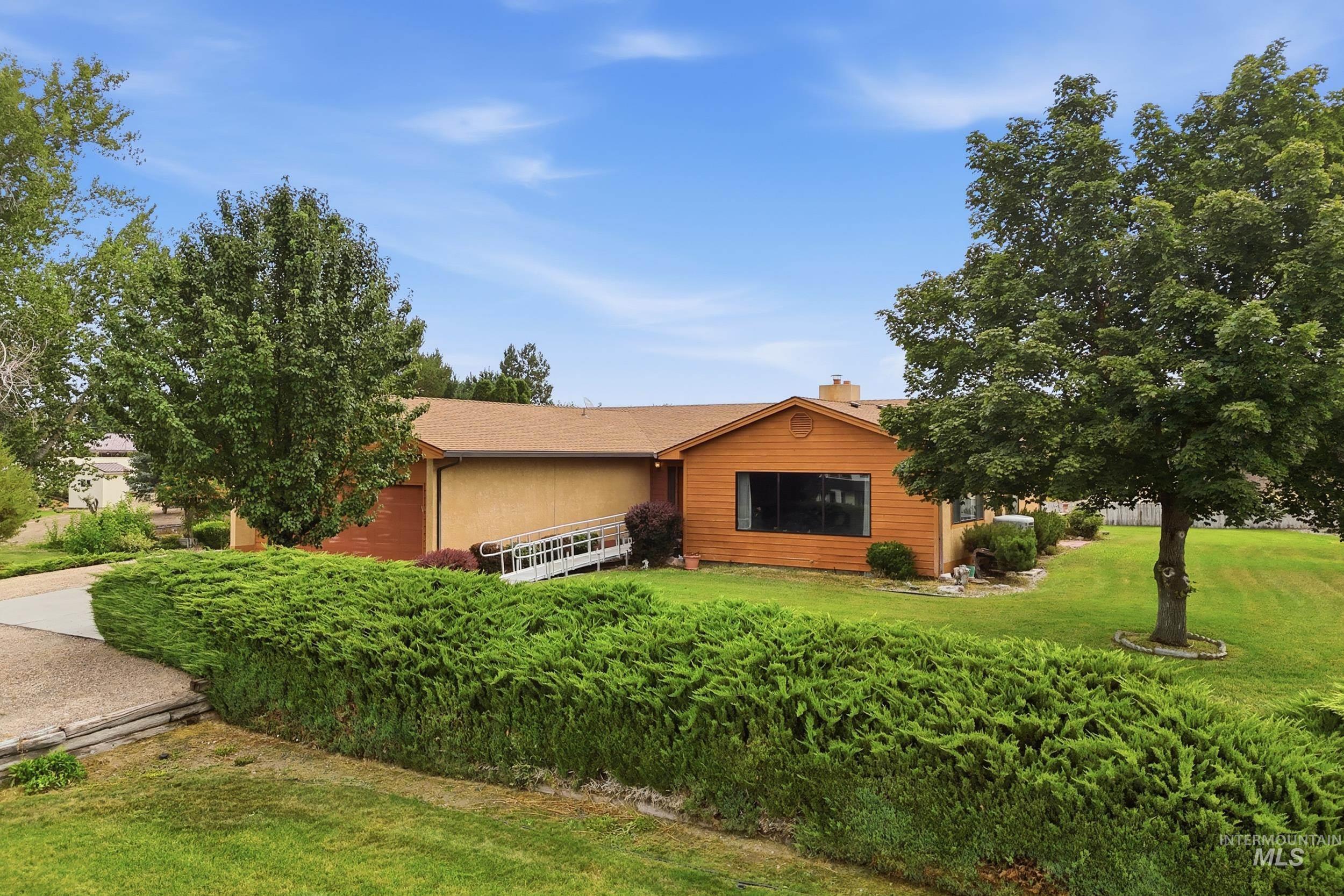 10146 Vistair Pl, Payette, Idaho 83661, 3 Bedrooms, 3 Bathrooms, Residential For Sale, Price $524,900, 98999550