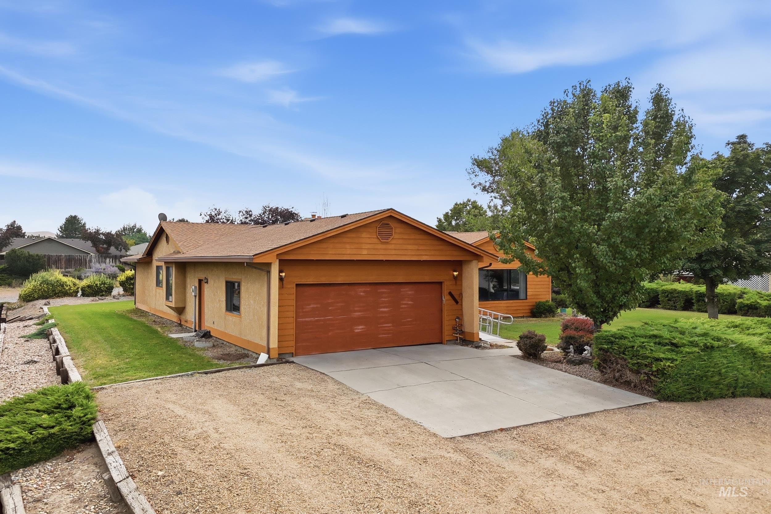 10146 Vistair Pl, Payette, Idaho 83661, 3 Bedrooms, 3 Bathrooms, Residential For Sale, Price $524,900, 98999550