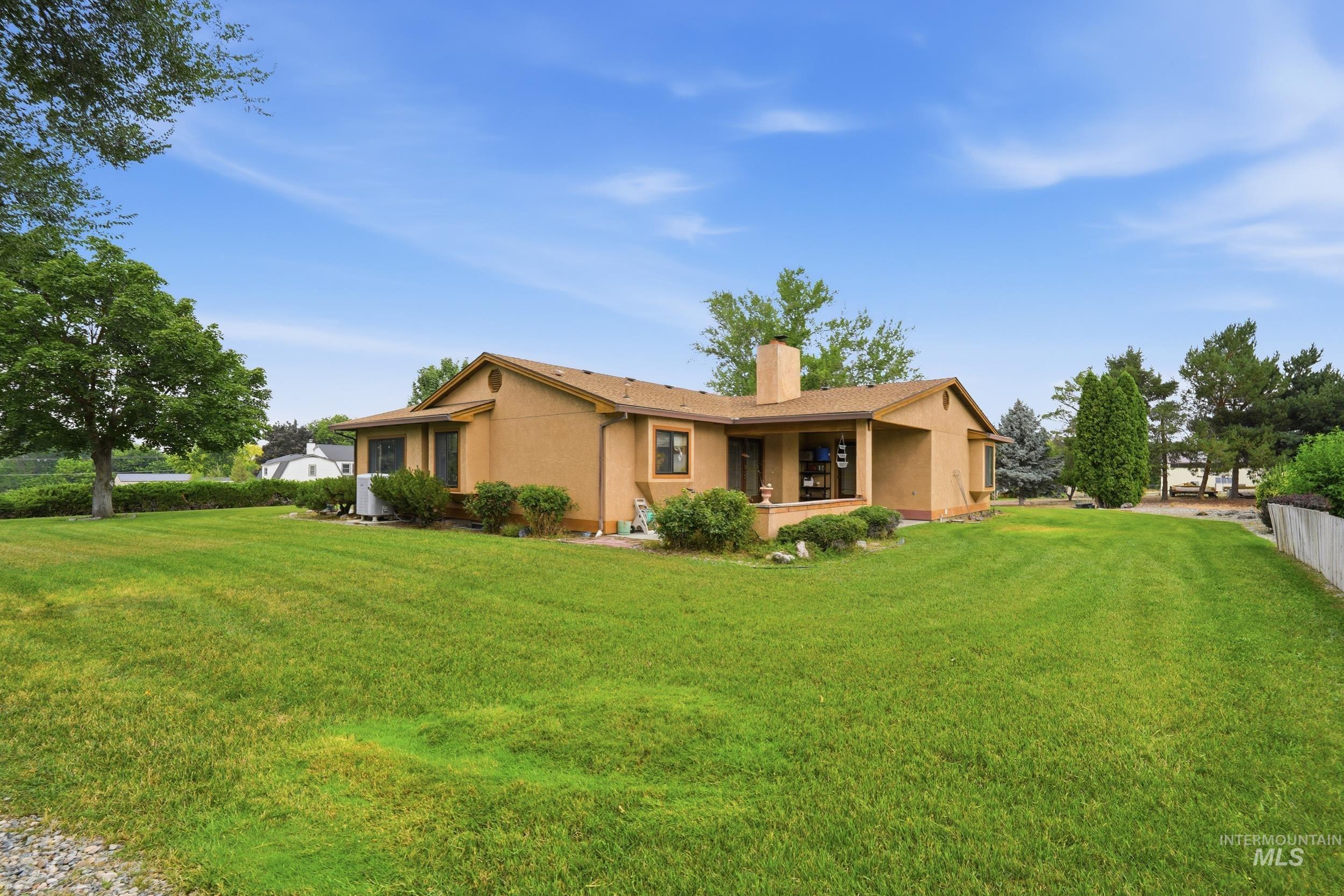 10146 Vistair Pl, Payette, Idaho 83661, 3 Bedrooms, 3 Bathrooms, Residential For Sale, Price $524,900, 98999550