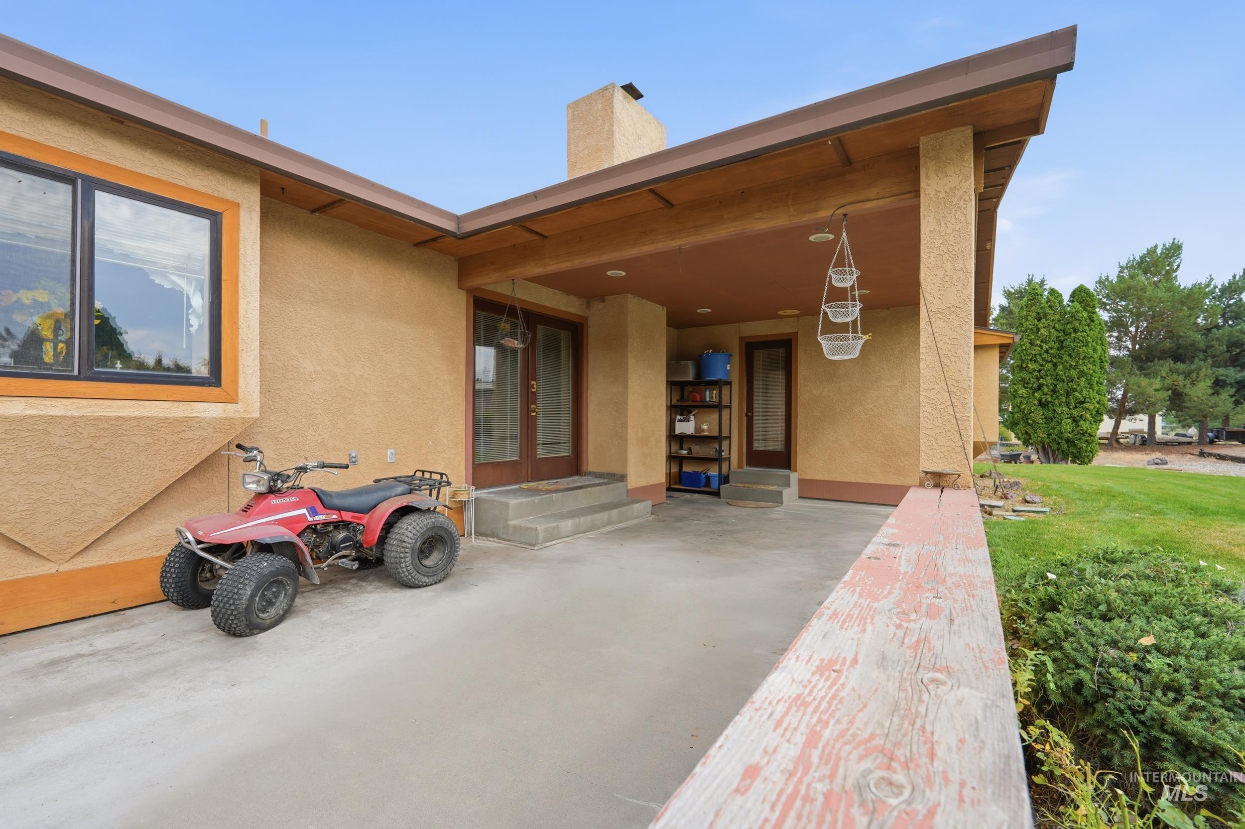 10146 Vistair Pl, Payette, Idaho 83661, 3 Bedrooms, 3 Bathrooms, Residential For Sale, Price $524,900, 98999550