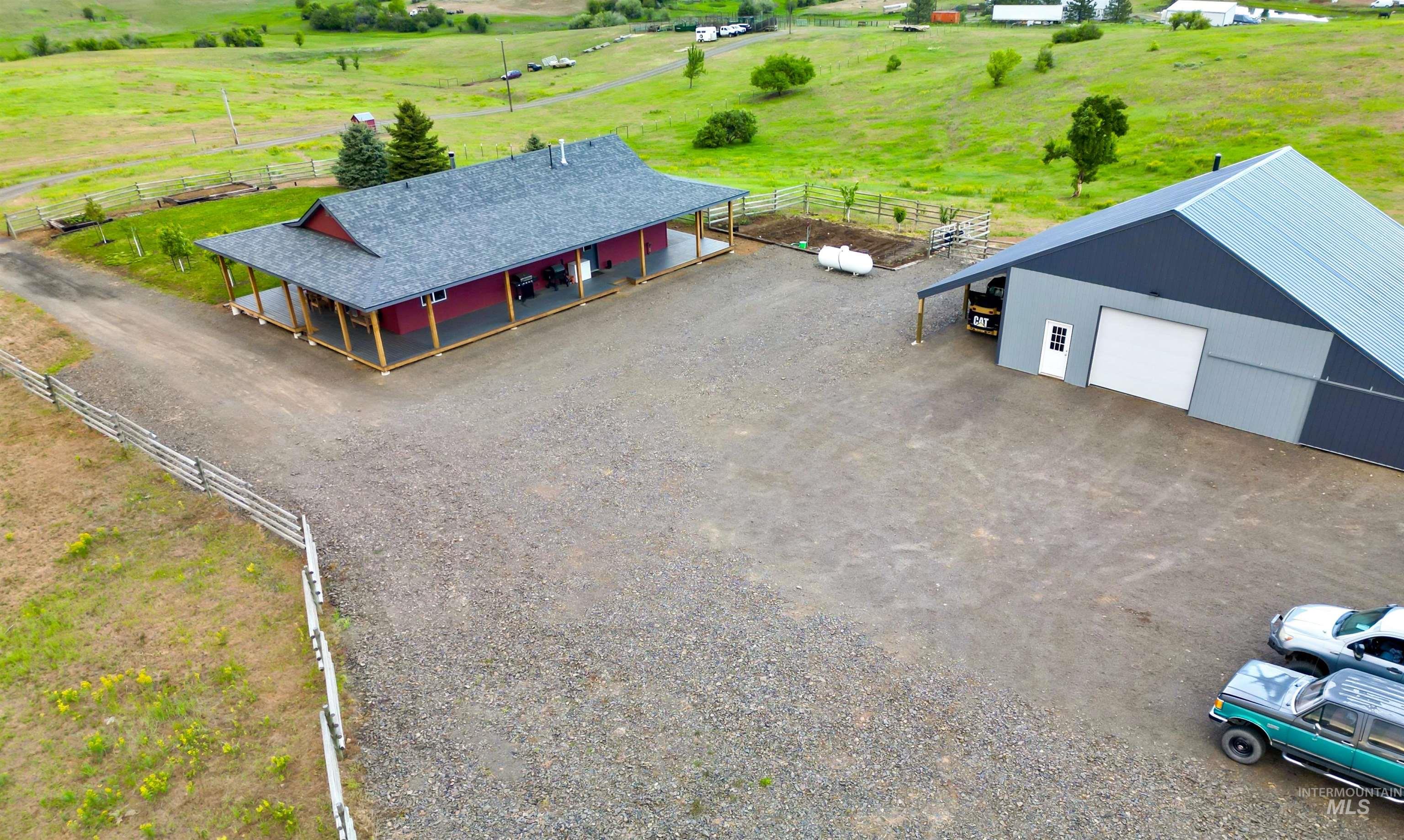 2115 Kilborn Ln, Mesa, Idaho 83643, 2 Bedrooms, 2 Bathrooms, Residential For Sale, Price $745,000,MLS 98999554