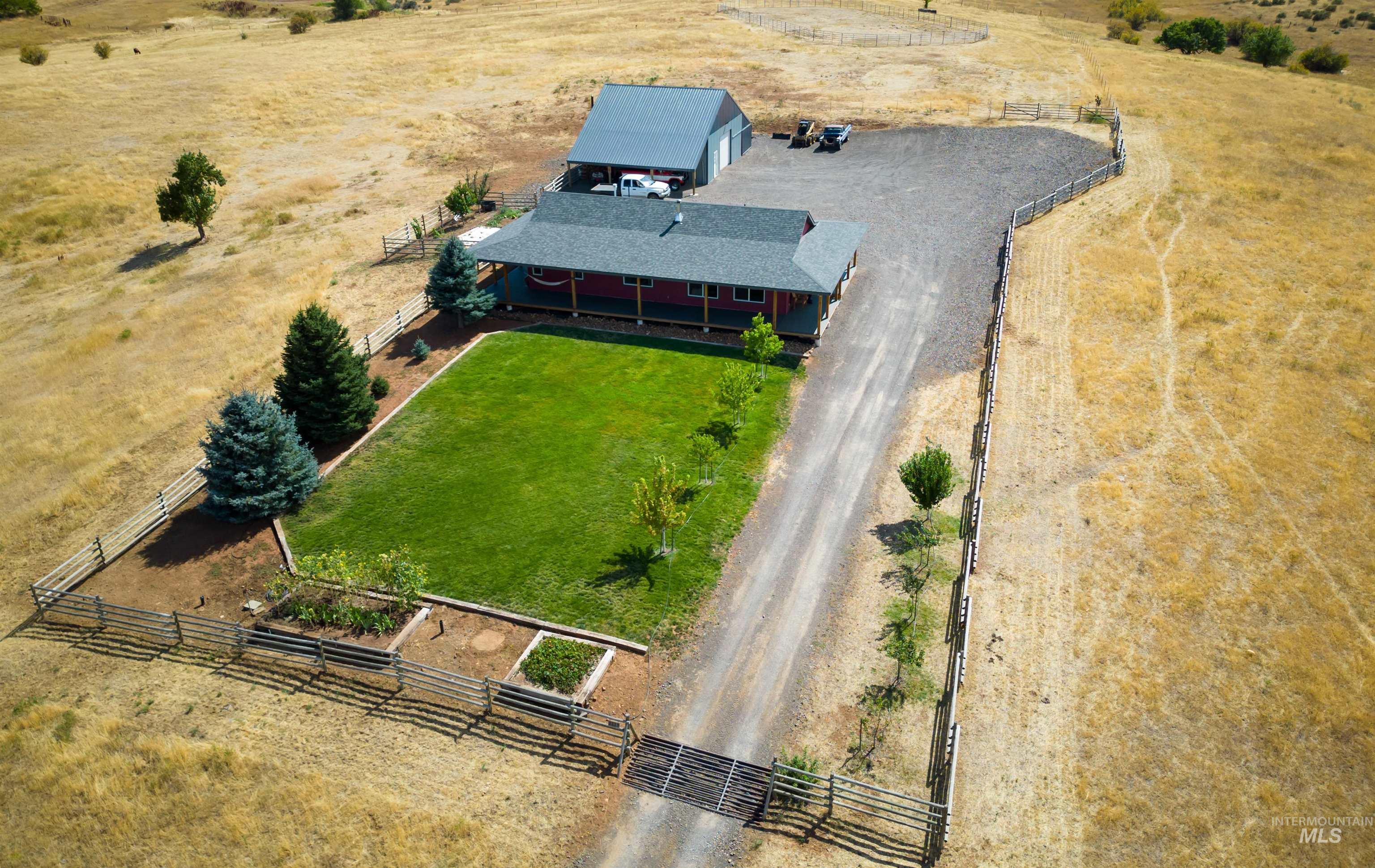 2115 Kilborn Ln, Mesa, Idaho 83643, 2 Bedrooms, 2 Bathrooms, Residential For Sale, Price $745,000,MLS 98999554