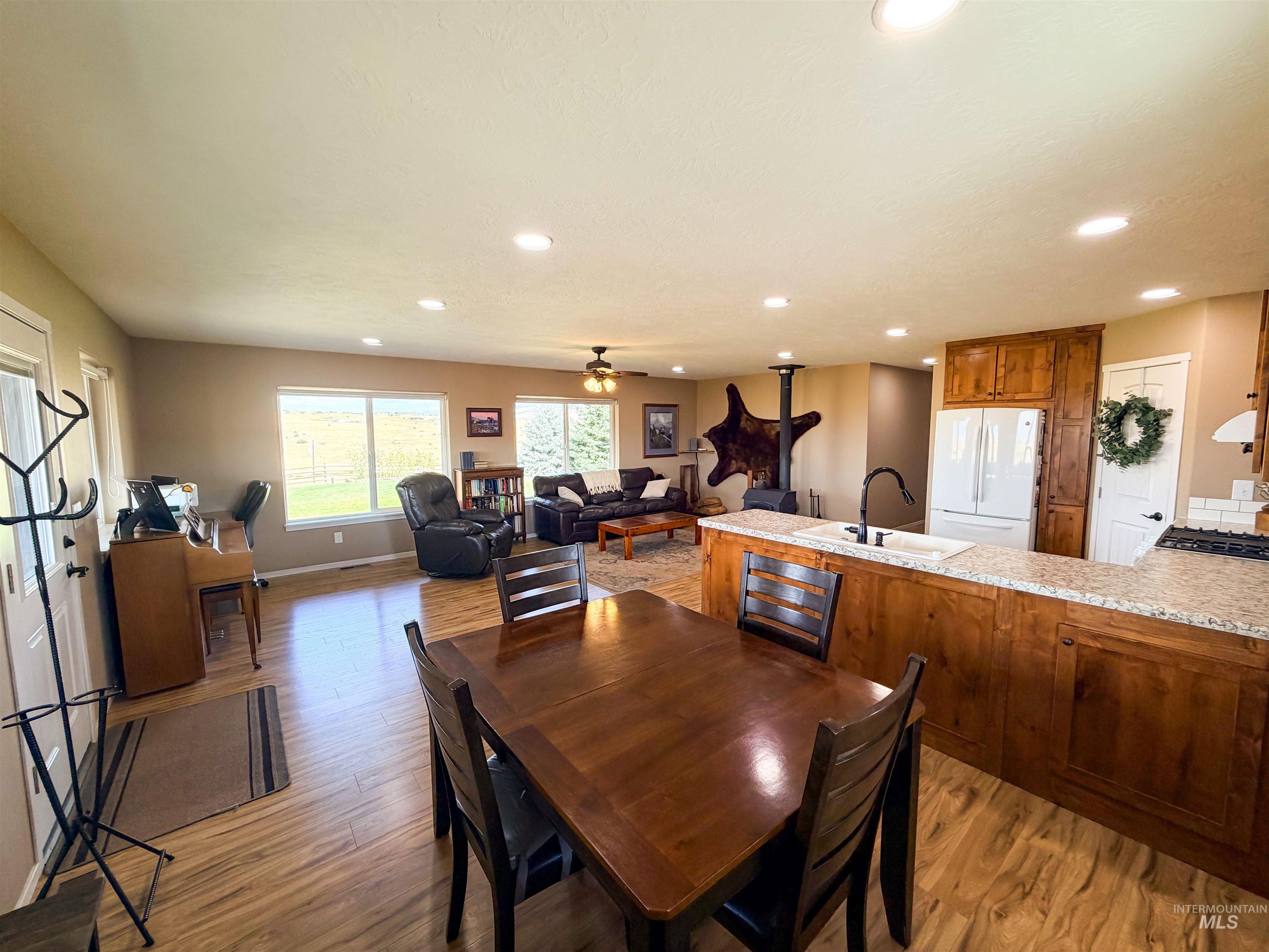 2115 Kilborn Ln, Mesa, Idaho 83643, 2 Bedrooms, 2 Bathrooms, Residential For Sale, Price $745,000,MLS 98999554