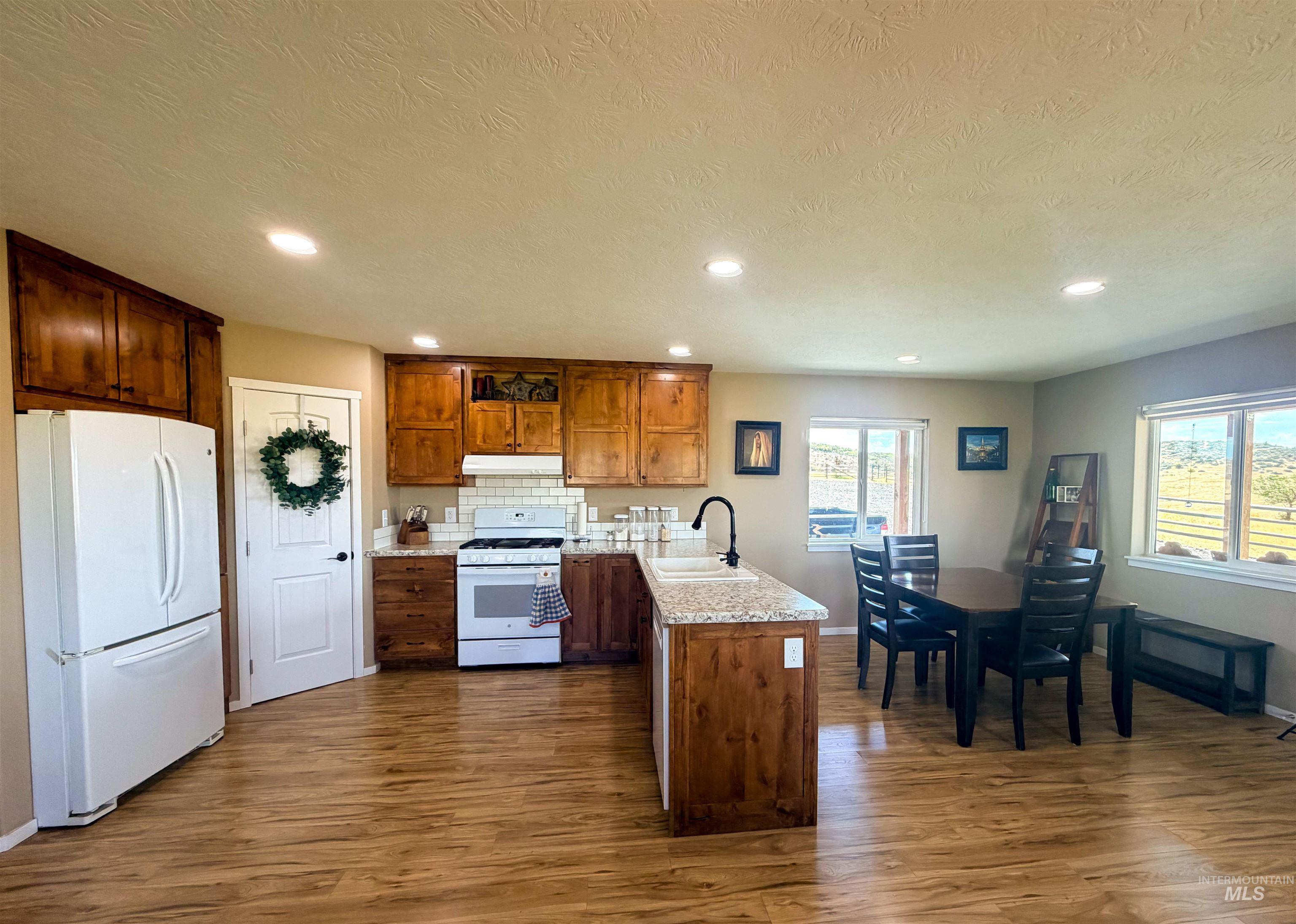 2115 Kilborn Ln, Mesa, Idaho 83643, 2 Bedrooms, 2 Bathrooms, Residential For Sale, Price $745,000,MLS 98999554