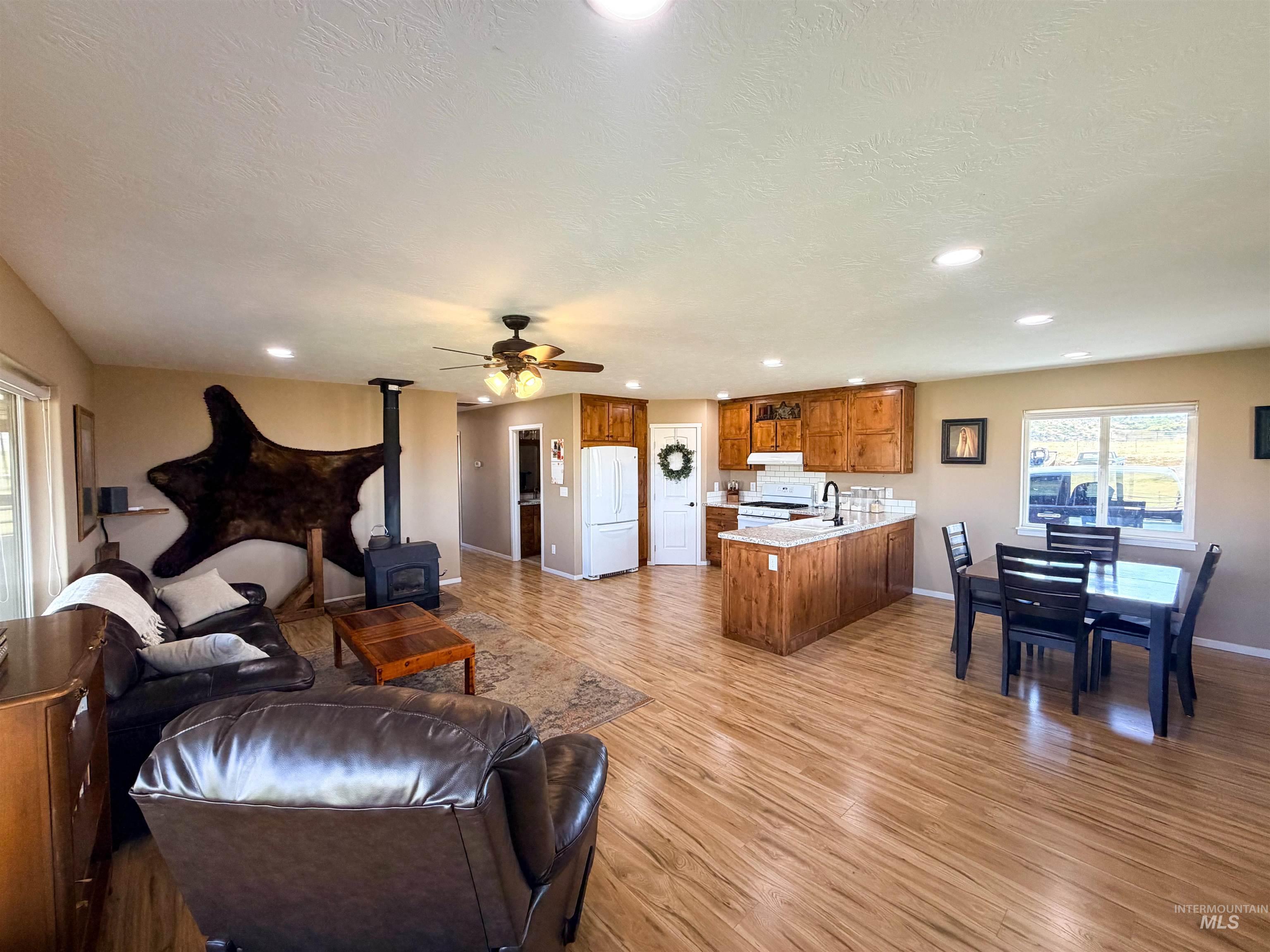 2115 Kilborn Ln, Mesa, Idaho 83643, 2 Bedrooms, 2 Bathrooms, Residential For Sale, Price $745,000,MLS 98999554