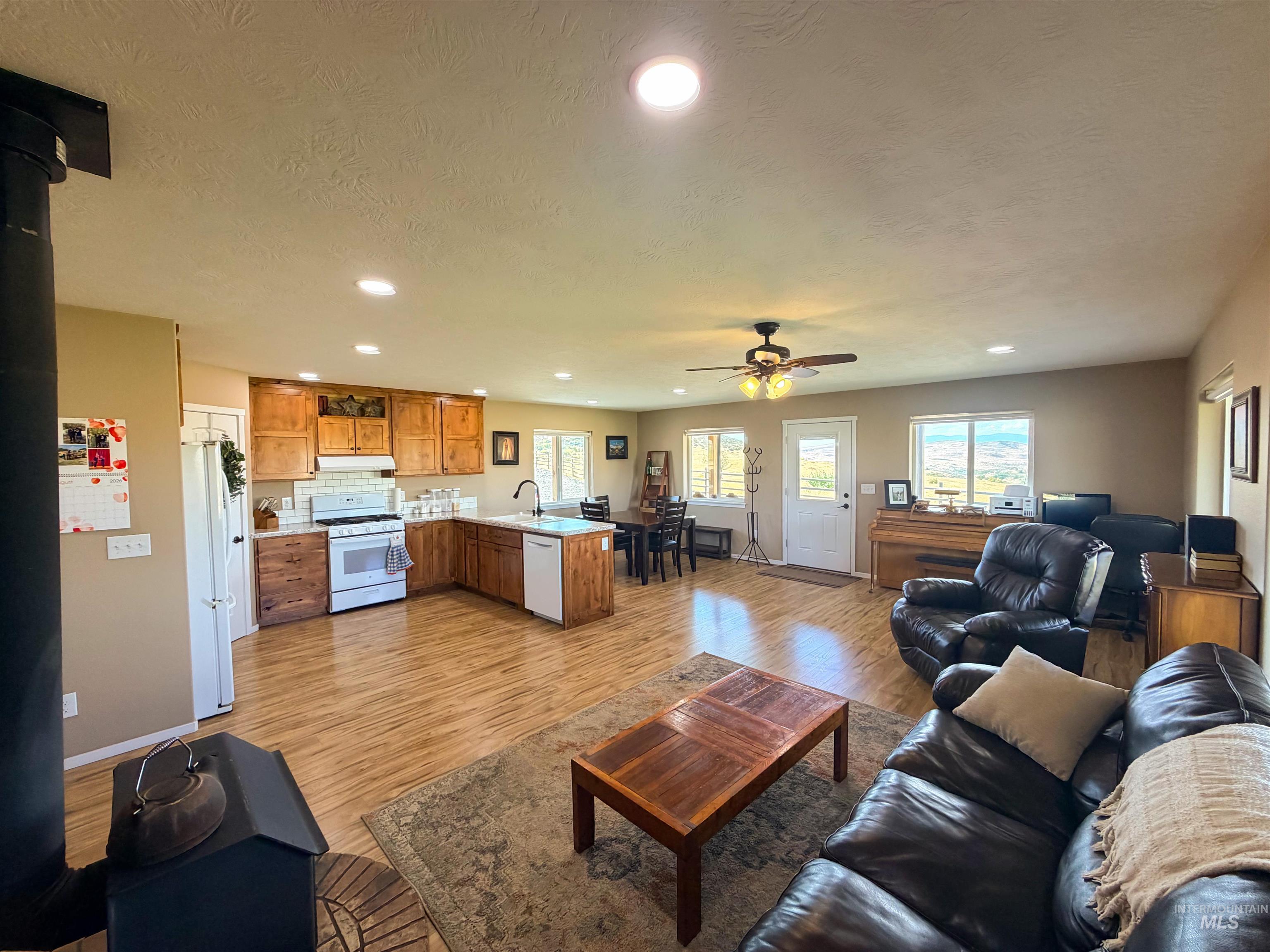 2115 Kilborn Ln, Mesa, Idaho 83643, 2 Bedrooms, 2 Bathrooms, Residential For Sale, Price $745,000,MLS 98999554