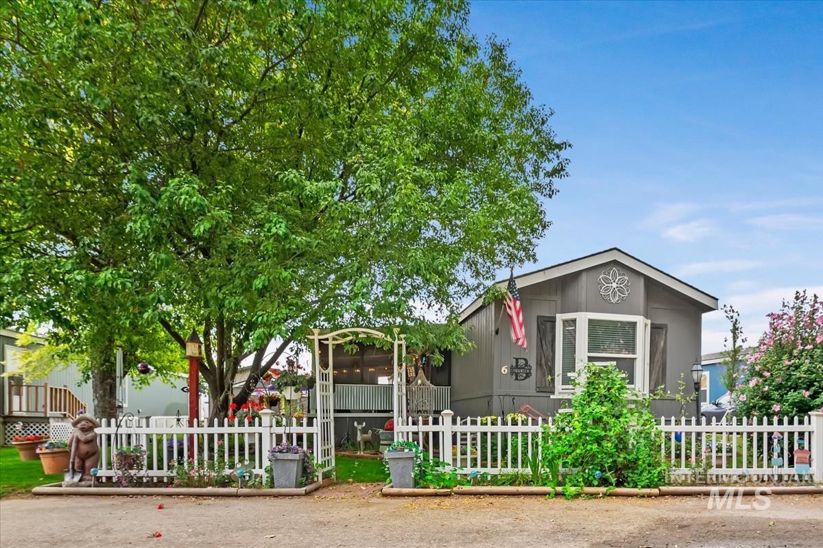 4030 River Resort Drive, Homedale, Idaho 83628, 2 Bedrooms, 2 Bathrooms, Residential For Sale, Price $139,990,MLS 98999555