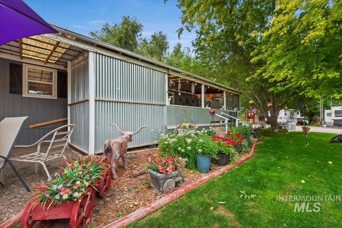 4030 River Resort Drive, Homedale, Idaho 83628, 2 Bedrooms, 2 Bathrooms, Residential For Sale, Price $139,990,MLS 98999555