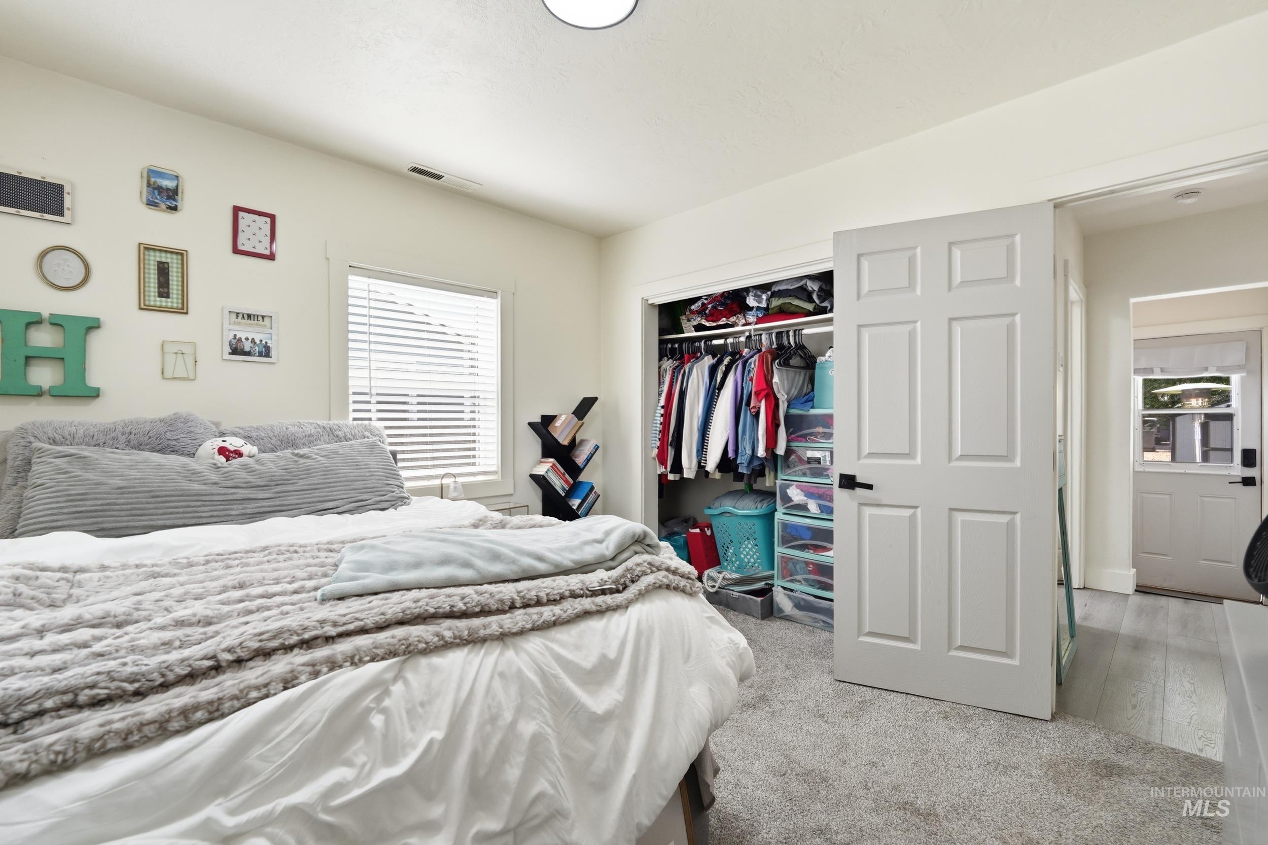 419 S Locust St., Nampa, Idaho 83686, 3 Bedrooms, 2.5 Bathrooms, Residential For Sale, Price $359,900, 98999556