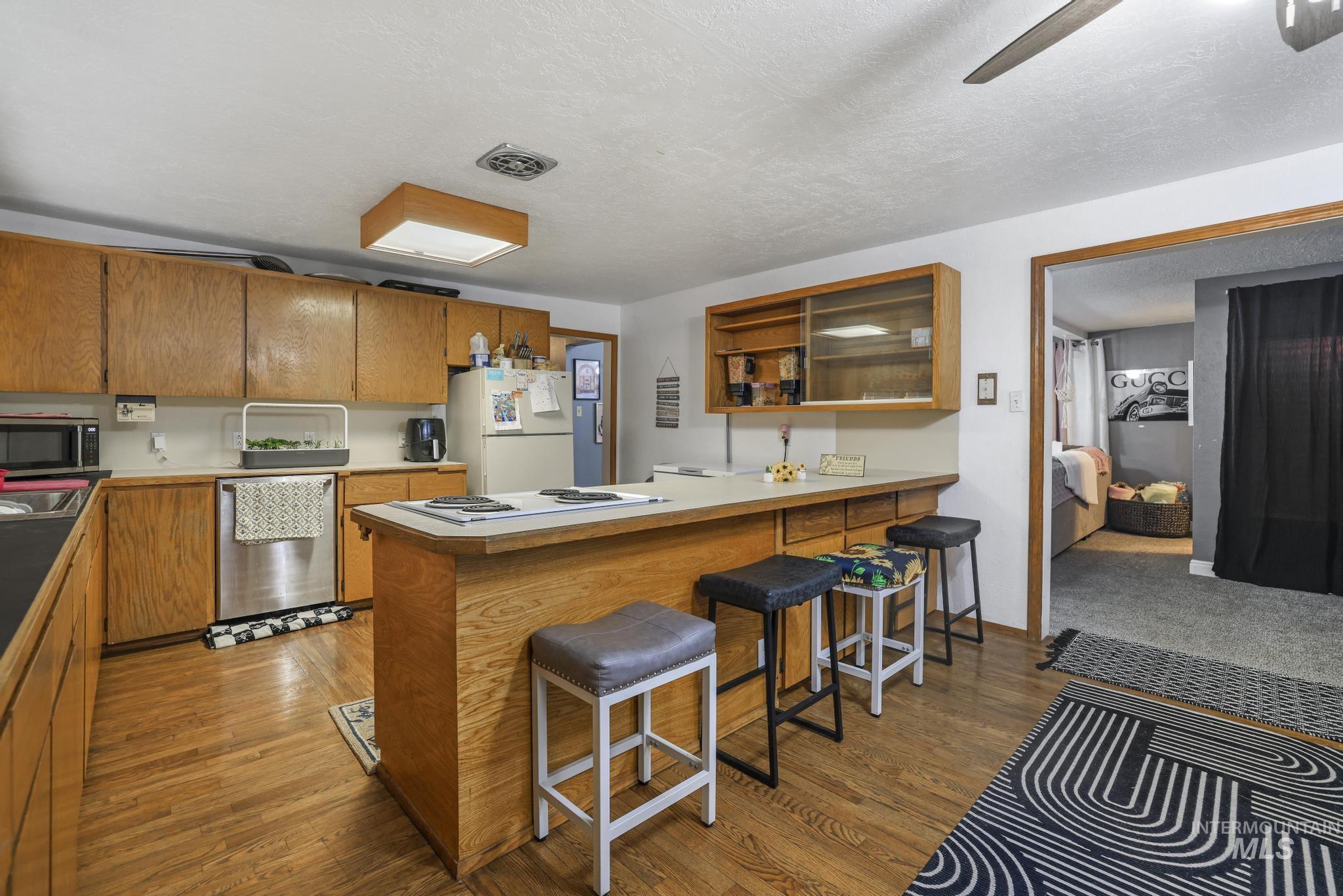 1755 2nd Ave E, Twin Falls, Idaho 83301, 3 Bedrooms, 2 Bathrooms, Residential For Sale, Price $325,000,MLS 98999557