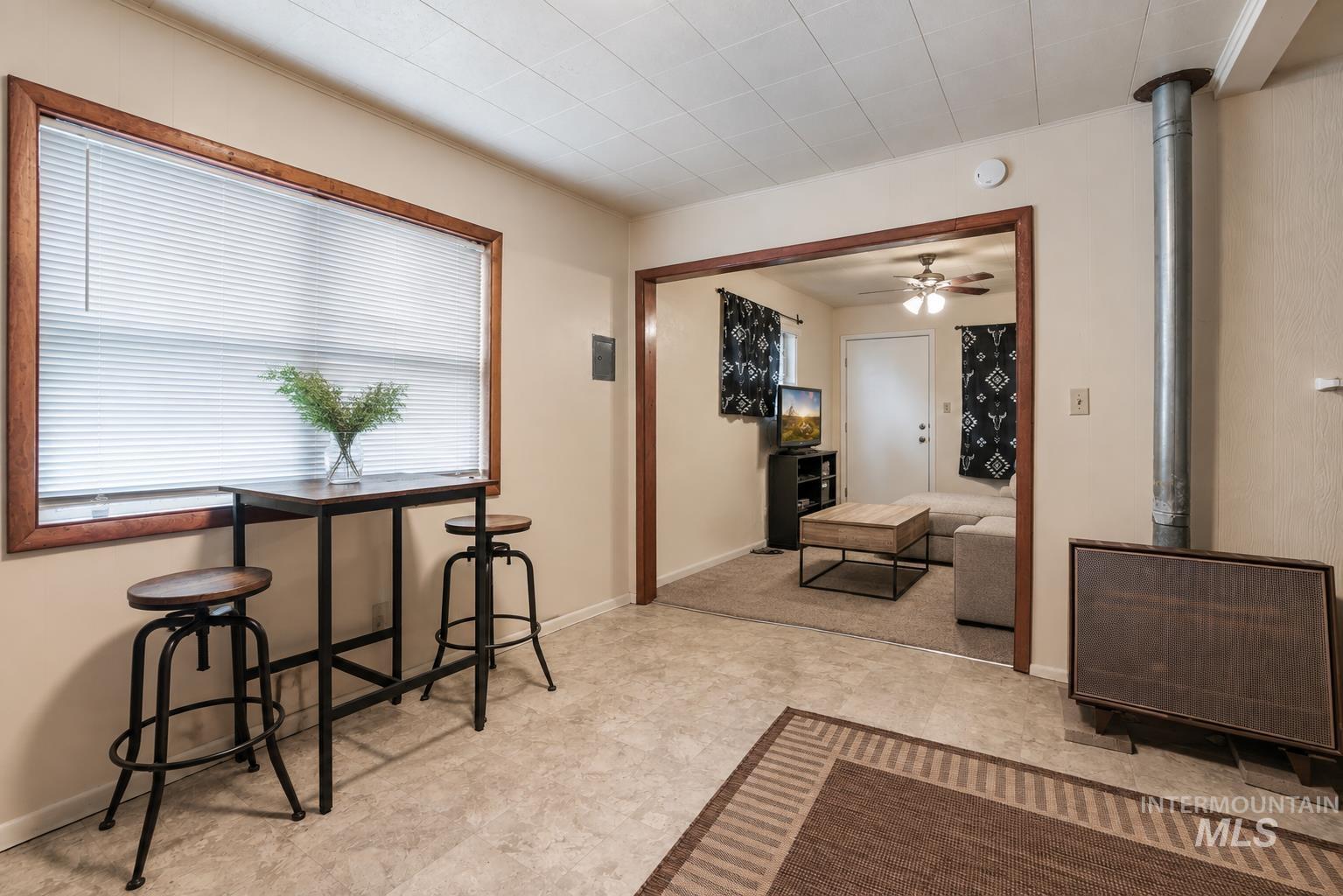 1755 2nd Ave E, Twin Falls, Idaho 83301, 3 Bedrooms, 2 Bathrooms, Residential For Sale, Price $325,000,MLS 98999557