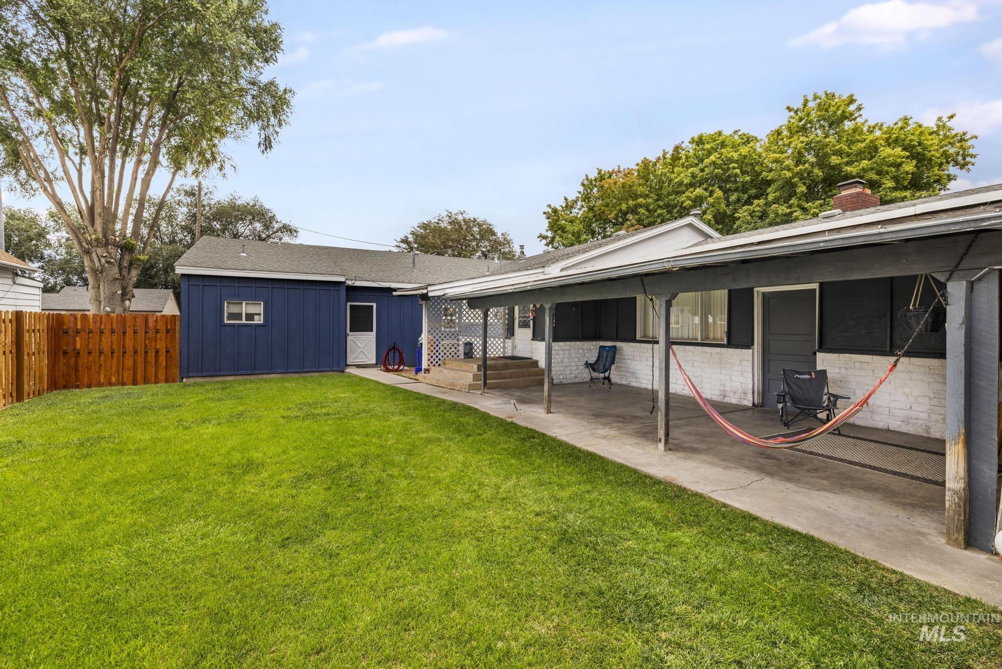 1755 2nd Ave E, Twin Falls, Idaho 83301, 3 Bedrooms, 2 Bathrooms, Residential For Sale, Price $325,000,MLS 98999557
