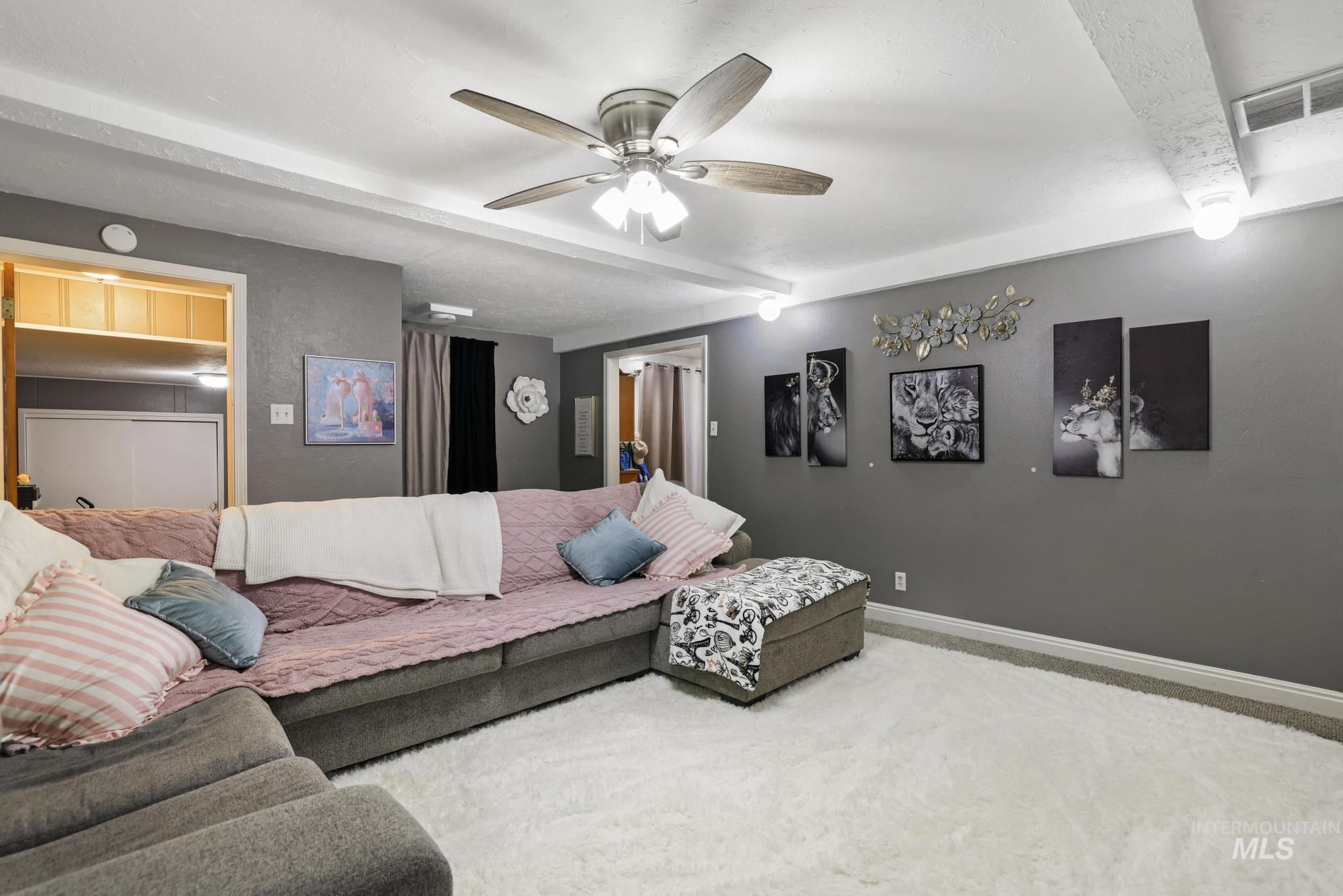 1755 2nd Ave E, Twin Falls, Idaho 83301, 3 Bedrooms, 2 Bathrooms, Residential For Sale, Price $325,000,MLS 98999557