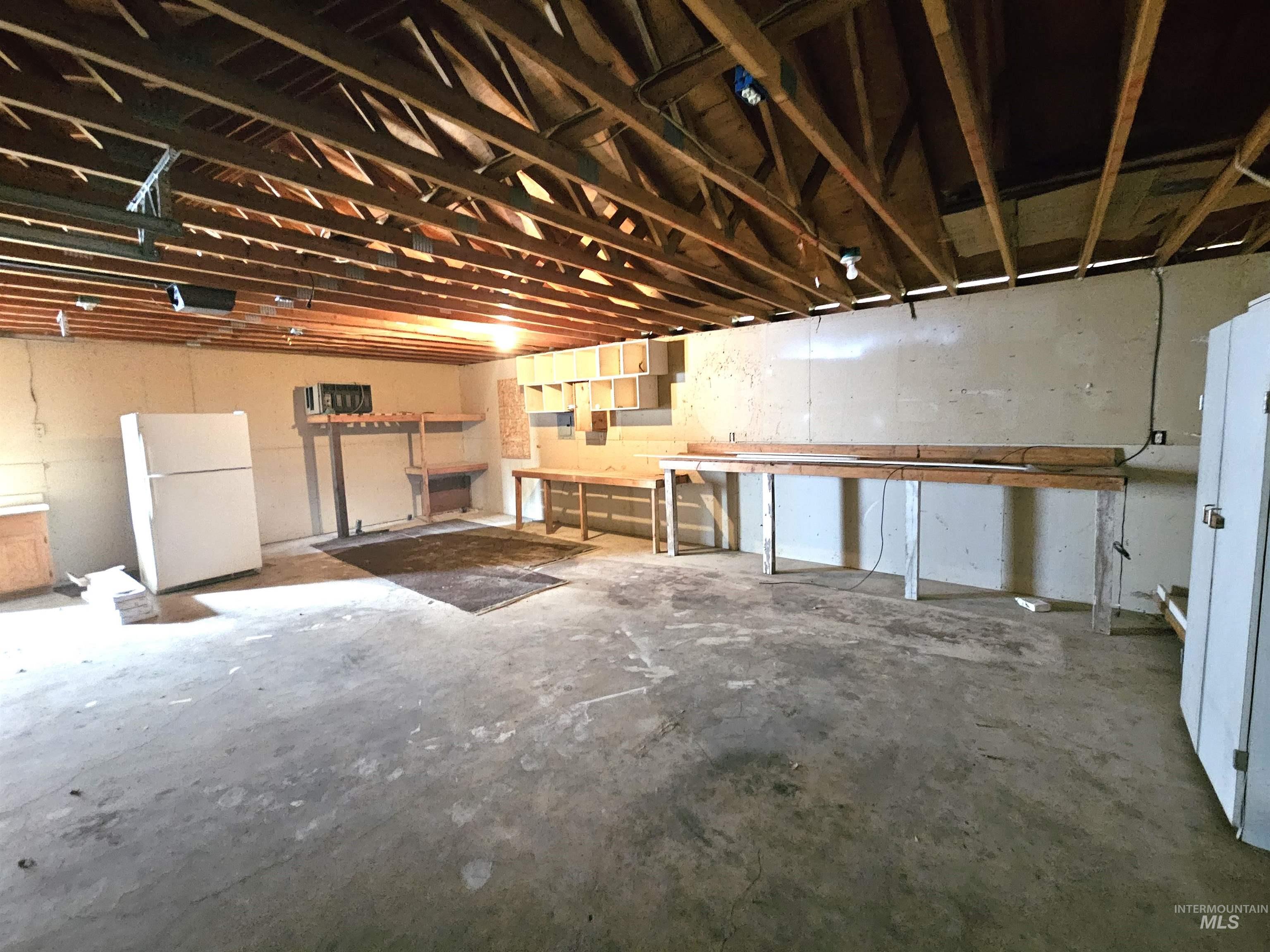 1407 & 1407 1/2 Burrell Ave, Lewiston, Idaho 83501, 3 Bedrooms, 1 Bathroom, Residential Income For Sale, Price $399,900, 98999558
