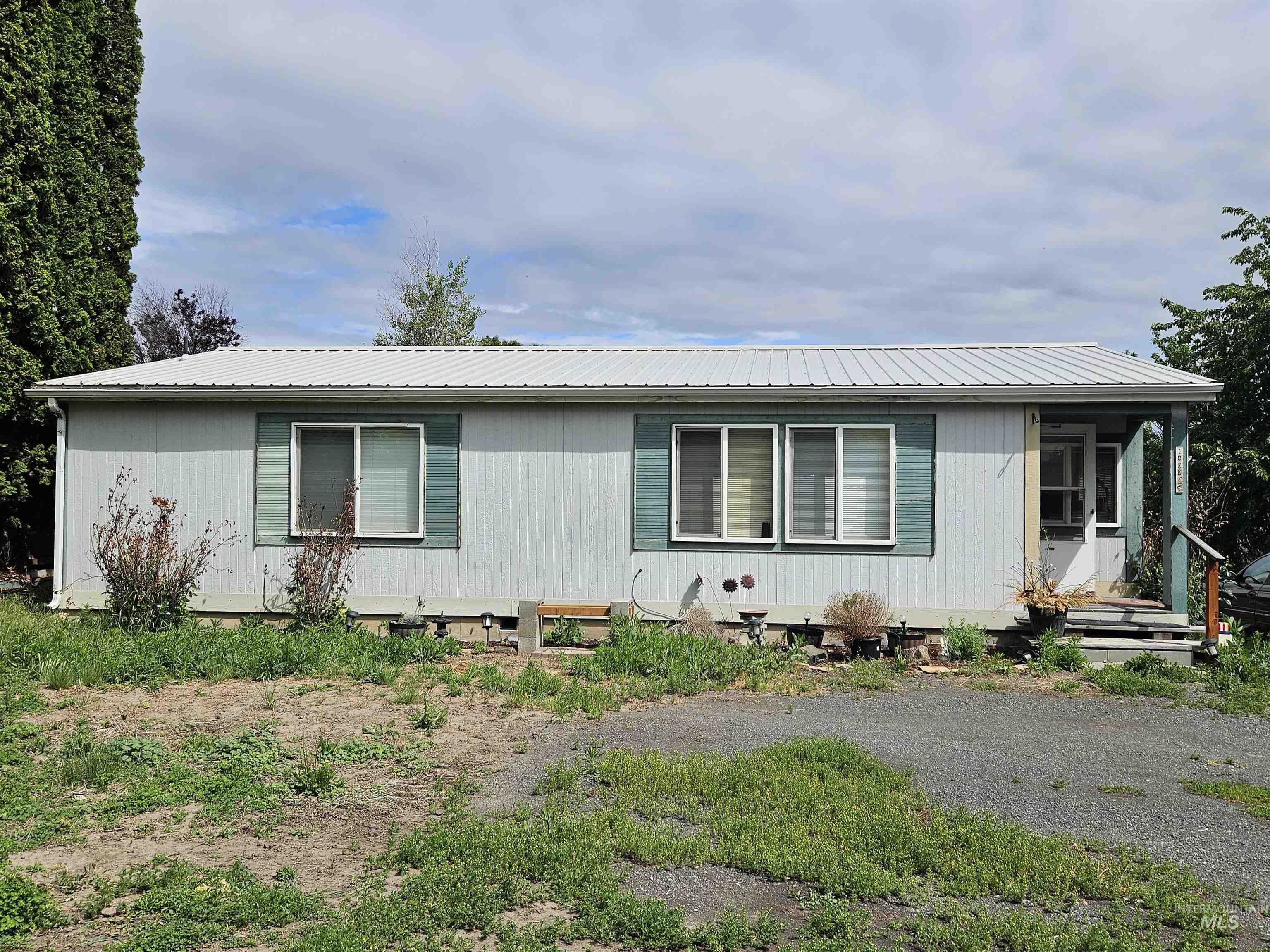 1407 & 1407 1/2 Burrell Ave, Lewiston, Idaho 83501, 3 Bedrooms, 1 Bathroom, Residential Income For Sale, Price $399,900, 98999558