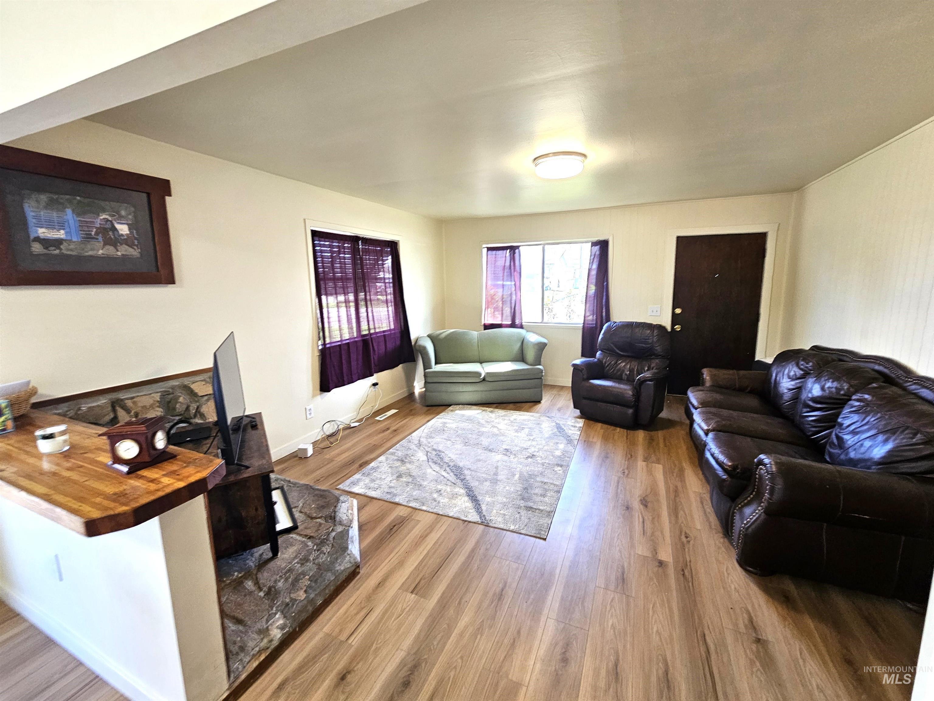 1407 & 1407 1/2 Burrell Ave, Lewiston, Idaho 83501, 3 Bedrooms, 1 Bathroom, Residential Income For Sale, Price $399,900, 98999558
