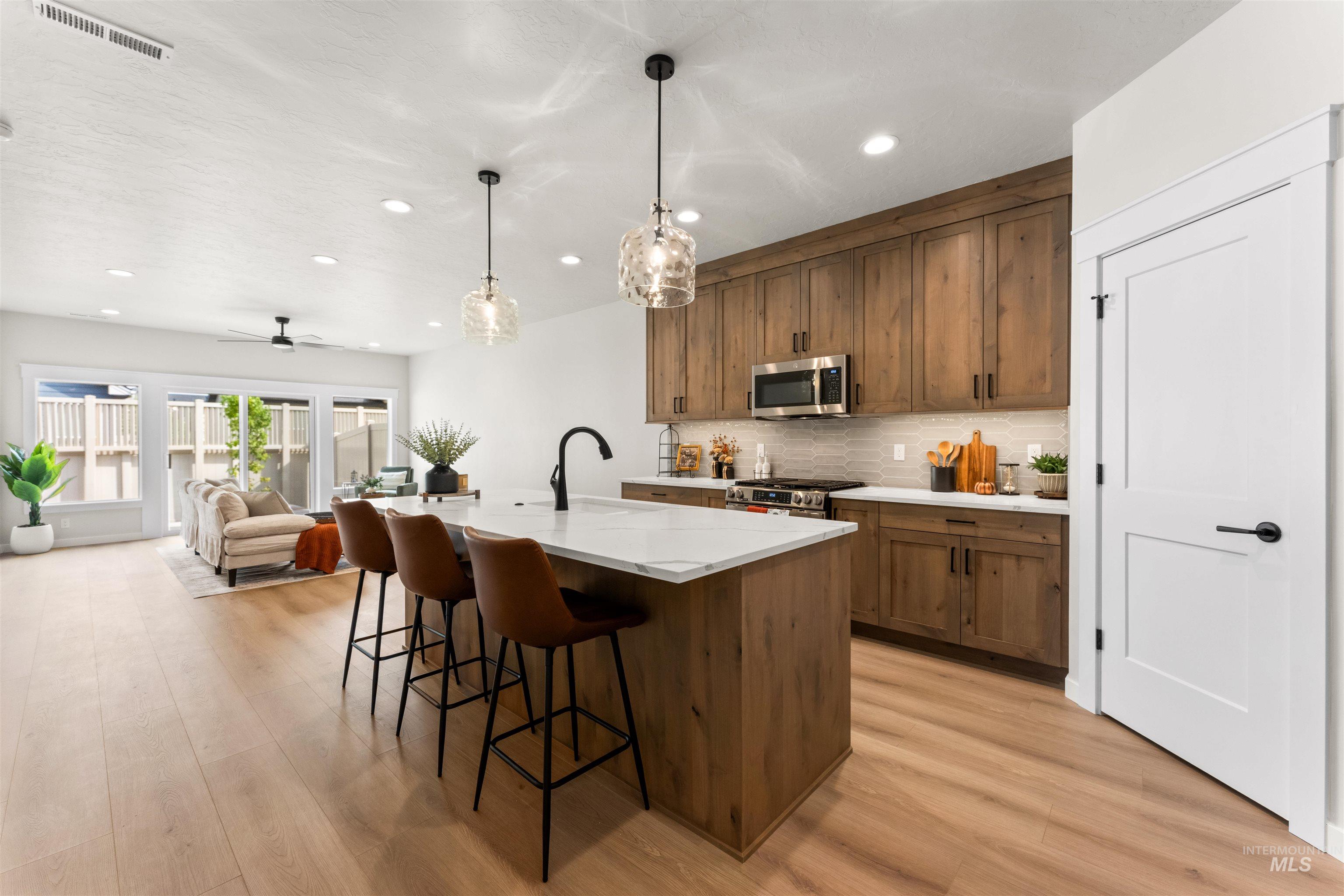 11882 W Joslyn Lane, Star, Idaho 83669, 2 Bedrooms, 2 Bathrooms, Residential For Sale, Price $449,900, 98999559