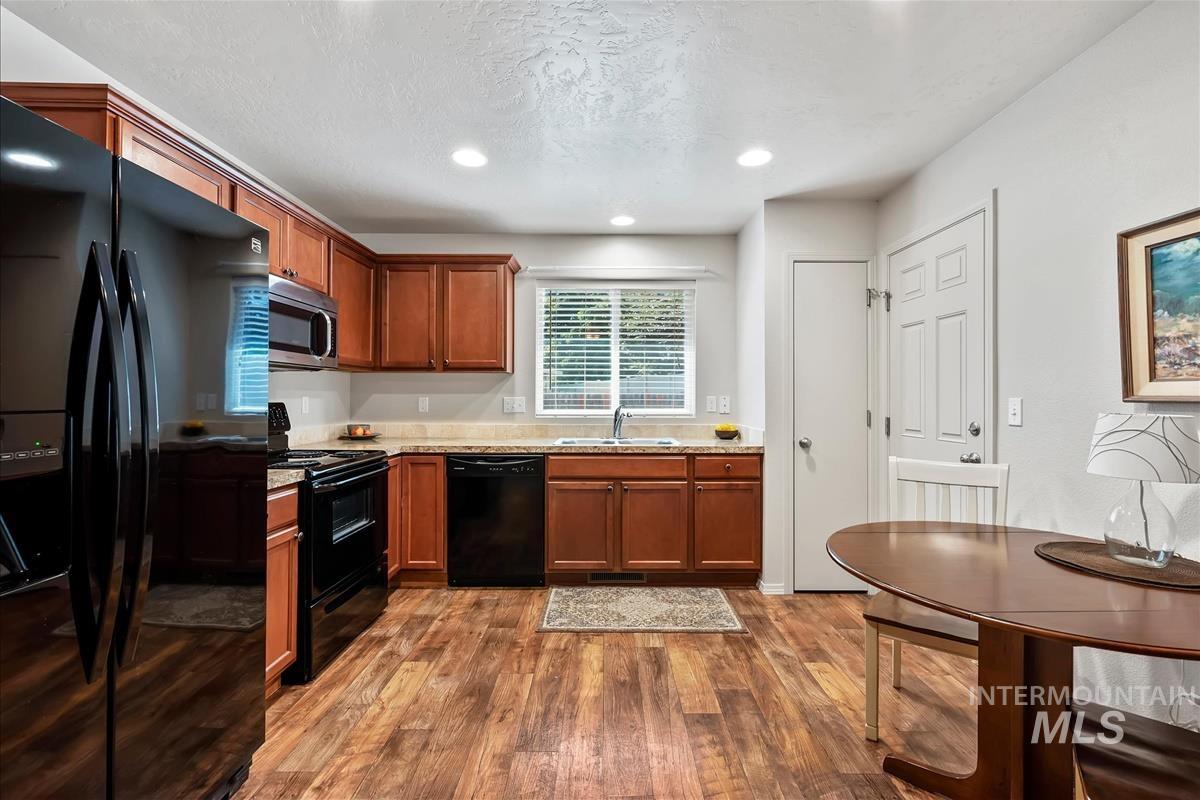 20533 Wyeth Ave, Caldwell, Idaho 83605, 3 Bedrooms, 2 Bathrooms, Residential For Sale, Price $339,900,MLS 98999560