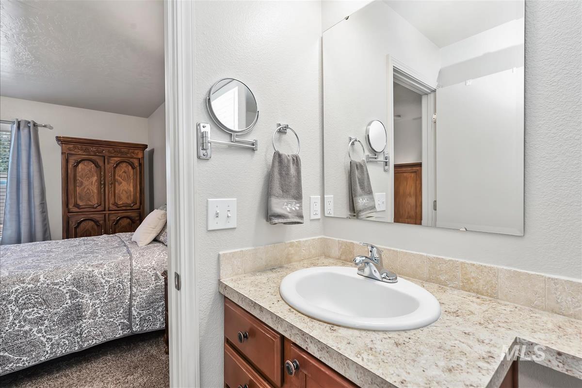 20533 Wyeth Ave, Caldwell, Idaho 83605, 3 Bedrooms, 2 Bathrooms, Residential For Sale, Price $339,900,MLS 98999560