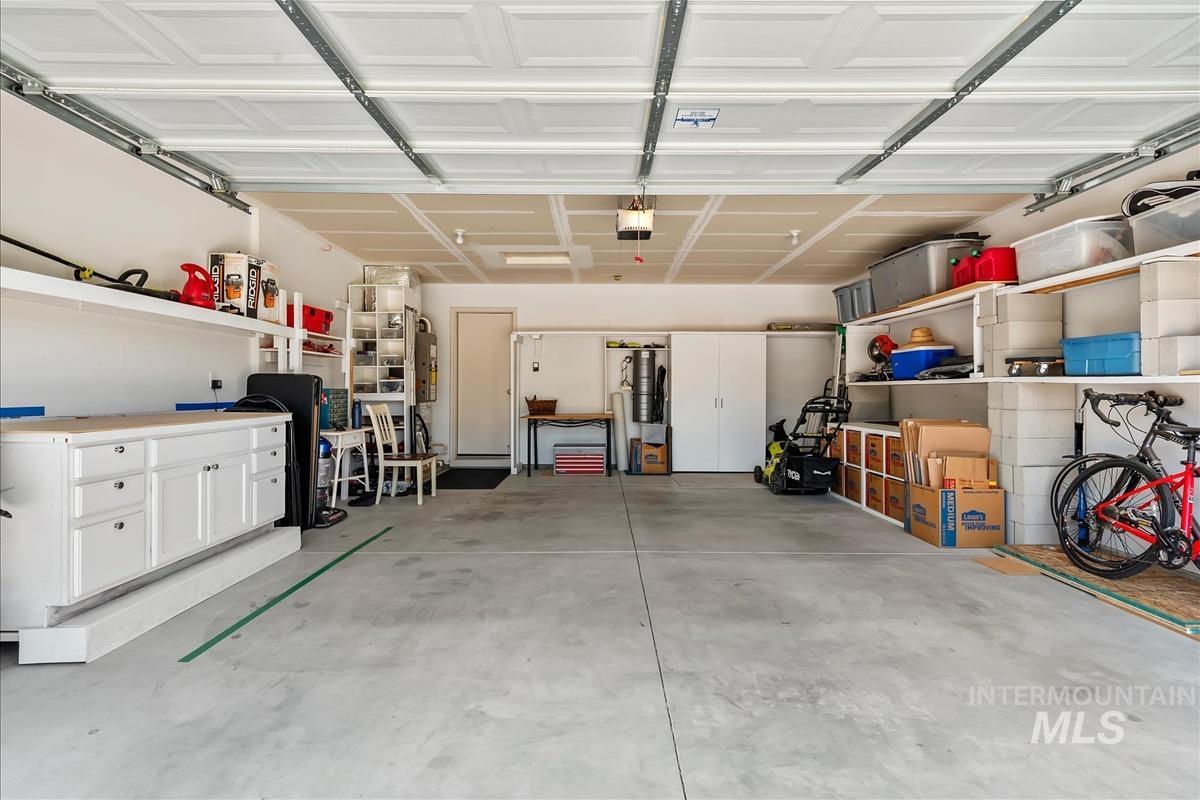20533 Wyeth Ave, Caldwell, Idaho 83605, 3 Bedrooms, 2 Bathrooms, Residential For Sale, Price $339,900,MLS 98999560