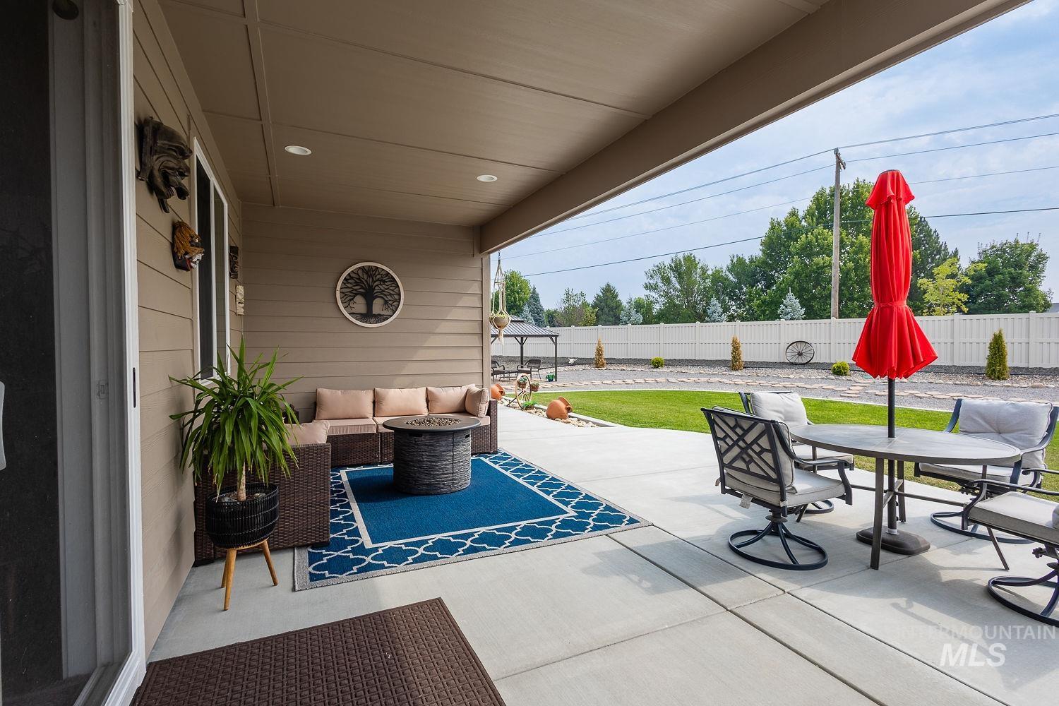 1926 Chokecherry Ave, Middleton, Idaho 83644, 3 Bedrooms, 2 Bathrooms, Residential For Sale, Price $530,000, 98999564