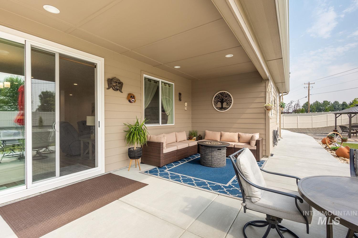 1926 Chokecherry Ave, Middleton, Idaho 83644, 3 Bedrooms, 2 Bathrooms, Residential For Sale, Price $530,000, 98999564