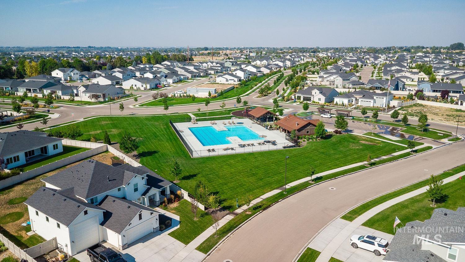 1926 Chokecherry Ave, Middleton, Idaho 83644, 3 Bedrooms, 2 Bathrooms, Residential For Sale, Price $530,000, 98999564