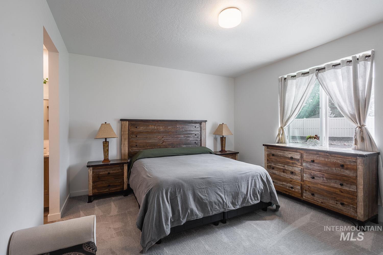 1926 Chokecherry Ave, Middleton, Idaho 83644, 3 Bedrooms, 2 Bathrooms, Residential For Sale, Price $530,000, 98999564