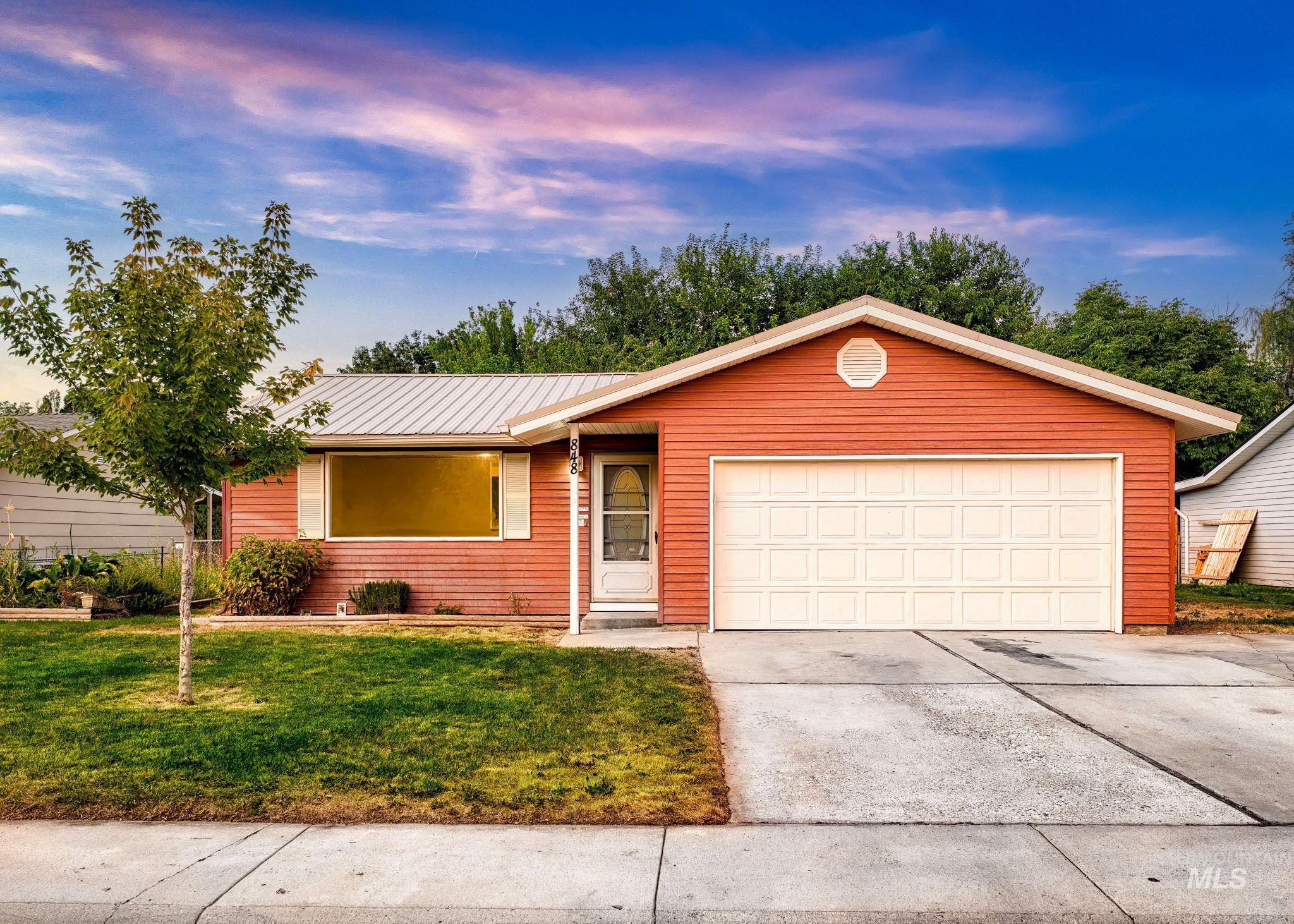 848 W Kinghorn Dr, Nampa, Idaho 83651, 4 Bedrooms, 1 Bathroom, Residential For Sale, Price $324,990,MLS 98999569