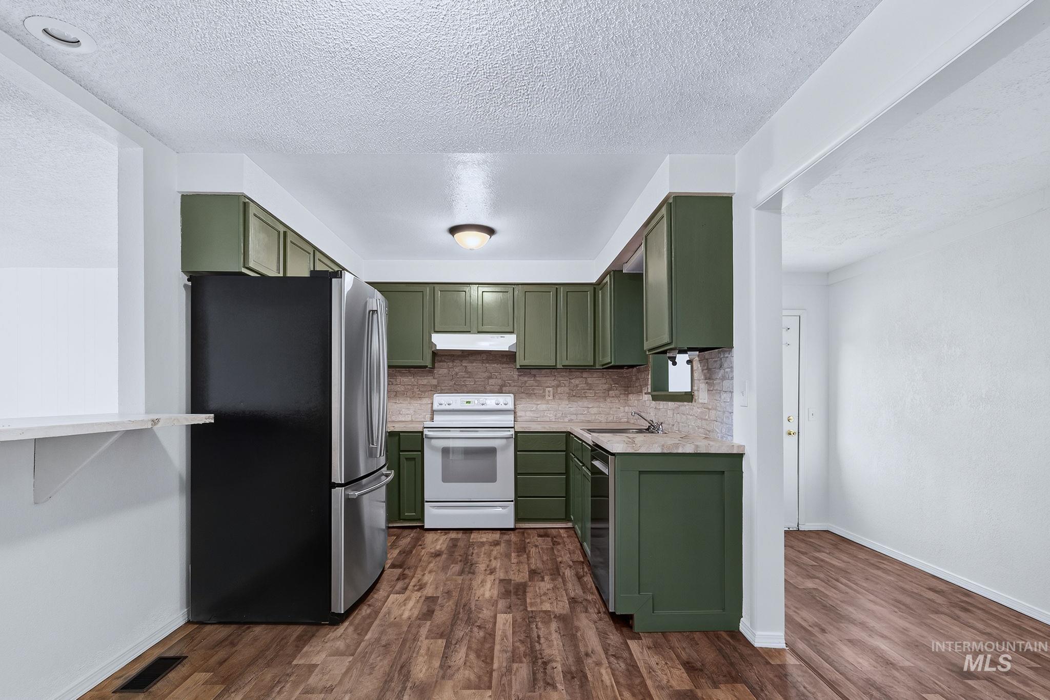 848 W Kinghorn Dr, Nampa, Idaho 83651, 4 Bedrooms, 1 Bathroom, Residential For Sale, Price $324,990,MLS 98999569