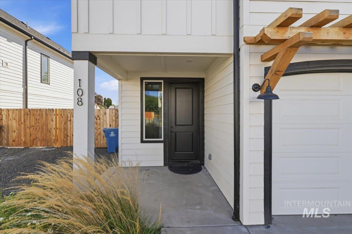 108 N Trifecta Lane, Nampa, Idaho 83651, 3 Bedrooms, 2.5 Bathrooms, Residential For Sale, Price $345,000,MLS 98999571