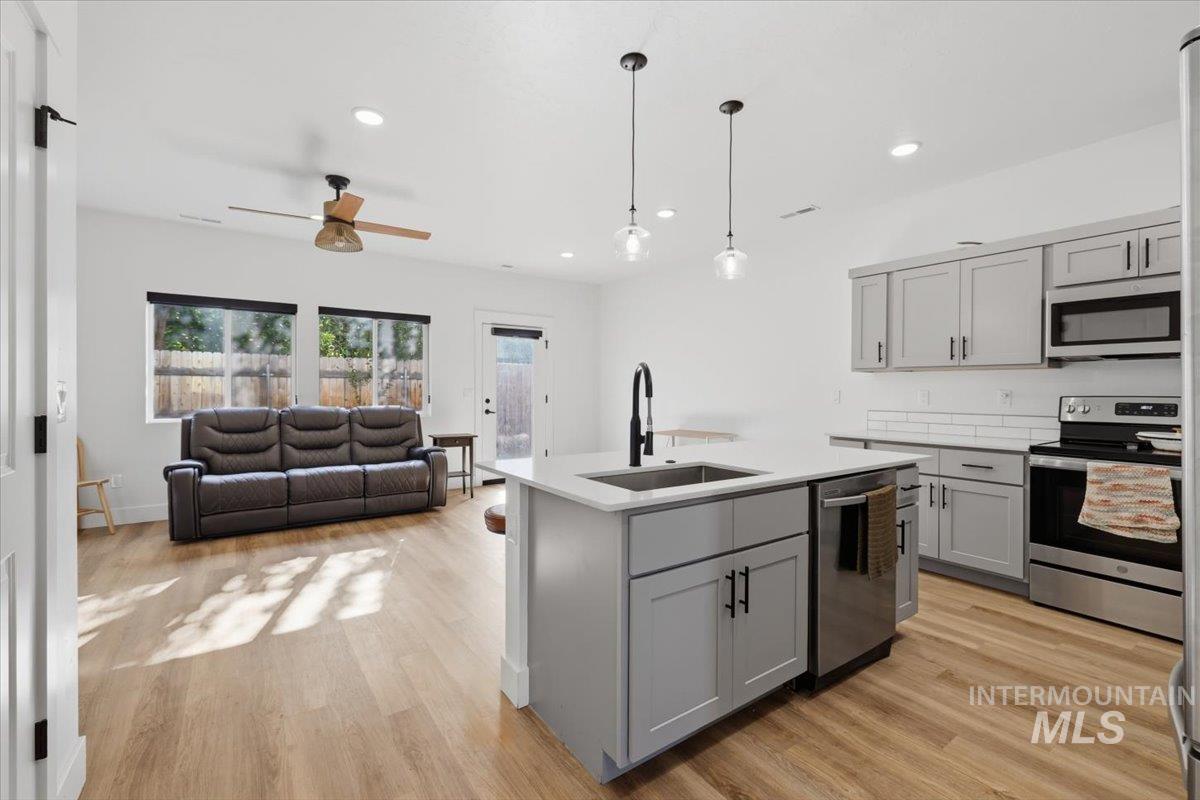 108 N Trifecta Lane, Nampa, Idaho 83651, 3 Bedrooms, 2.5 Bathrooms, Residential For Sale, Price $345,000,MLS 98999571