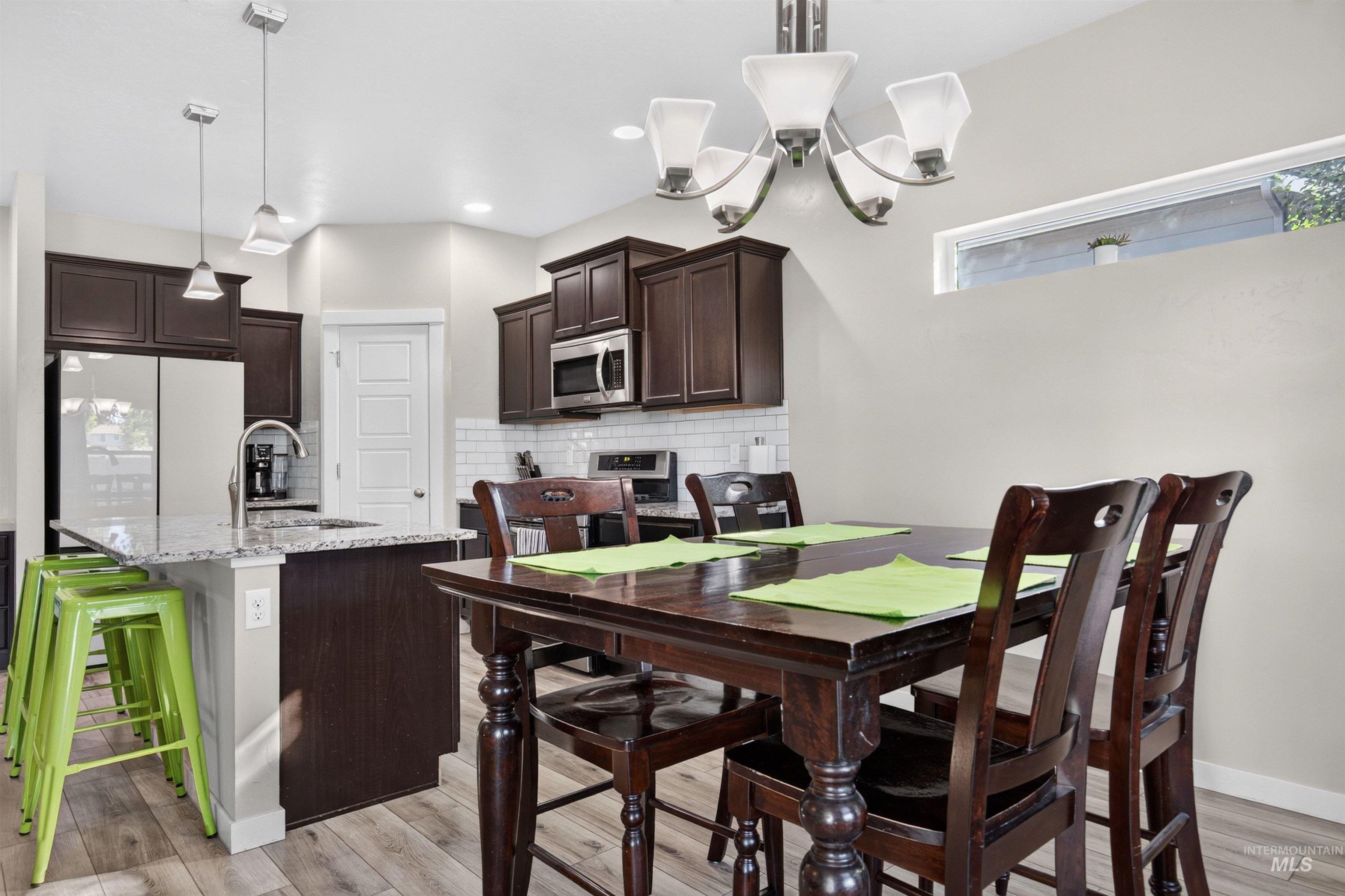 11945 W Netherland Drive, Boise, Idaho 83709, 3 Bedrooms, 2 Bathrooms, Residential For Sale, Price $599,900, 98999572