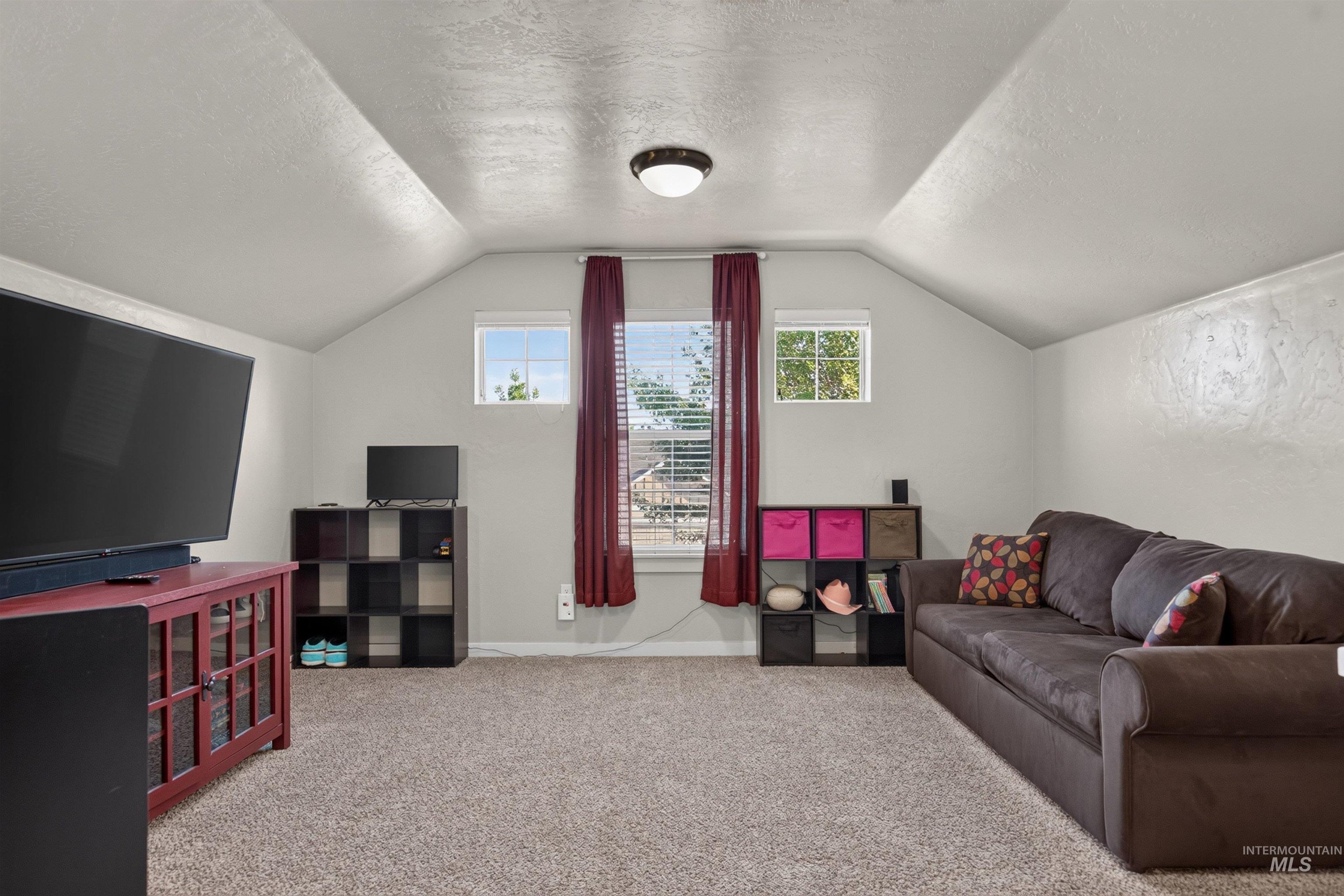 11945 W Netherland Drive, Boise, Idaho 83709, 3 Bedrooms, 2 Bathrooms, Residential For Sale, Price $599,900, 98999572