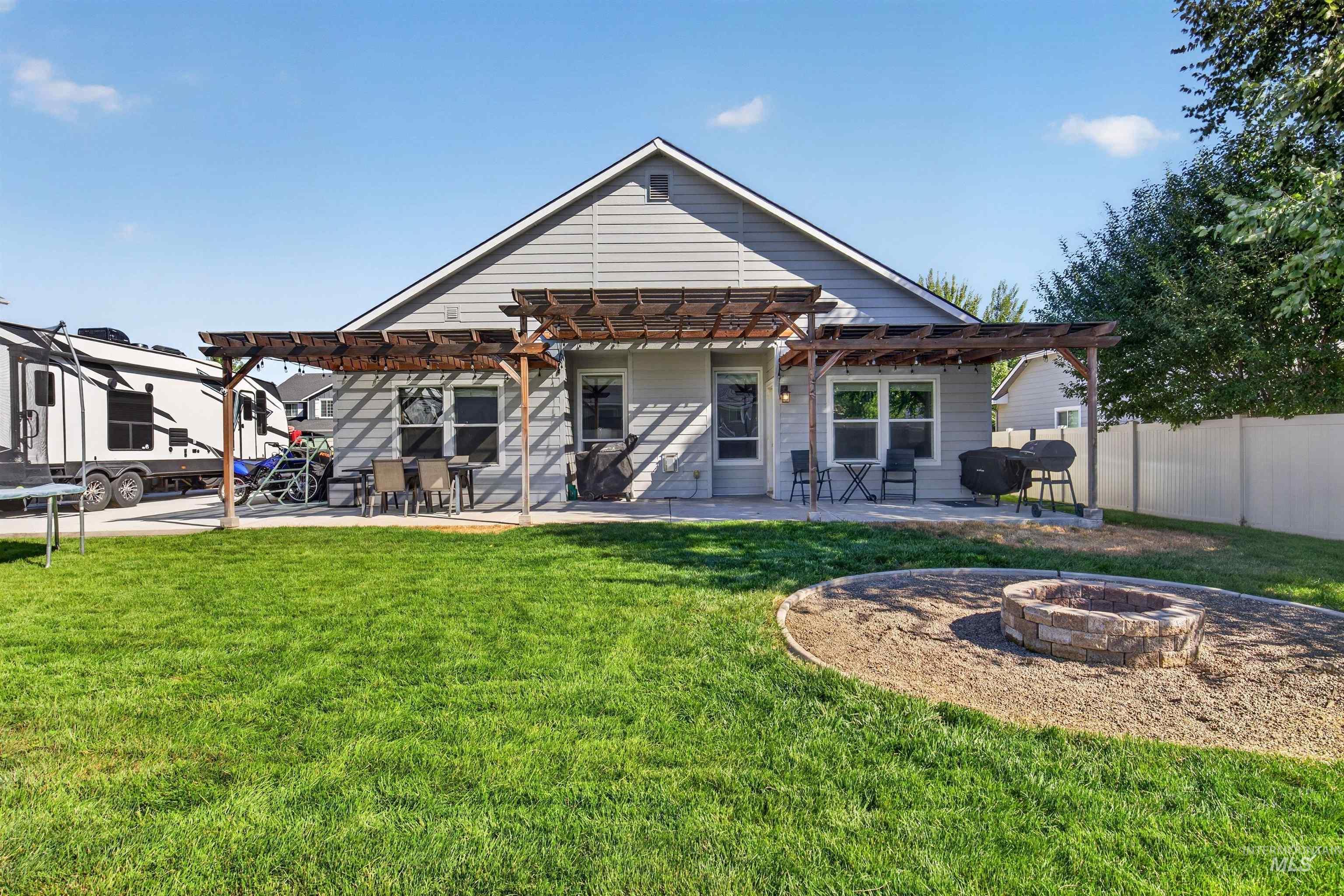 11945 W Netherland Drive, Boise, Idaho 83709, 3 Bedrooms, 2 Bathrooms, Residential For Sale, Price $599,900, 98999572
