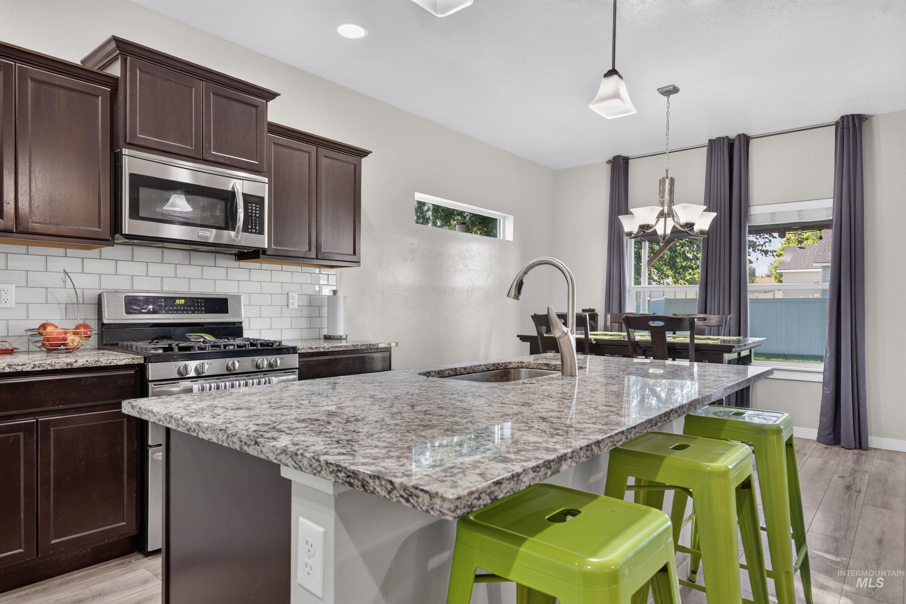11945 W Netherland Drive, Boise, Idaho 83709, 3 Bedrooms, 2 Bathrooms, Residential For Sale, Price $599,900, 98999572