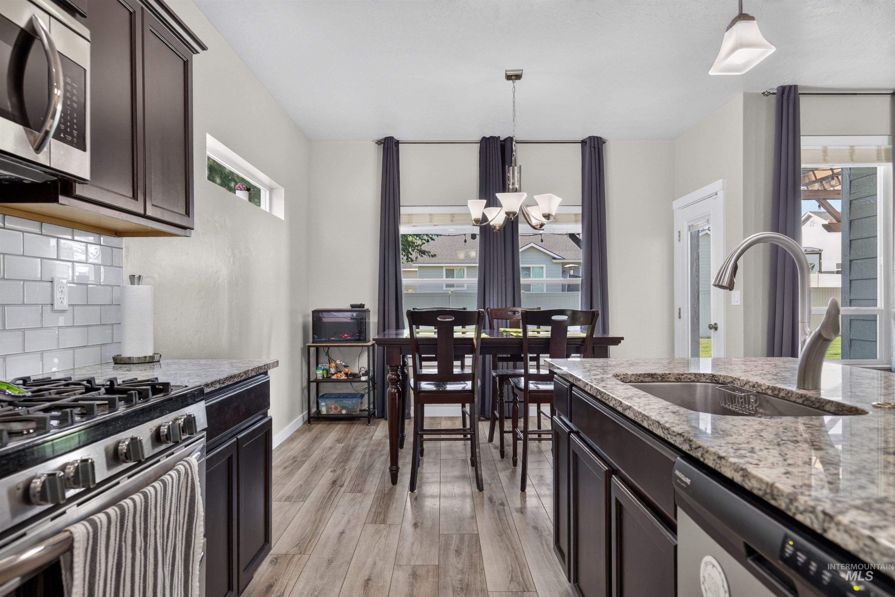 11945 W Netherland Drive, Boise, Idaho 83709, 3 Bedrooms, 2 Bathrooms, Residential For Sale, Price $599,900, 98999572