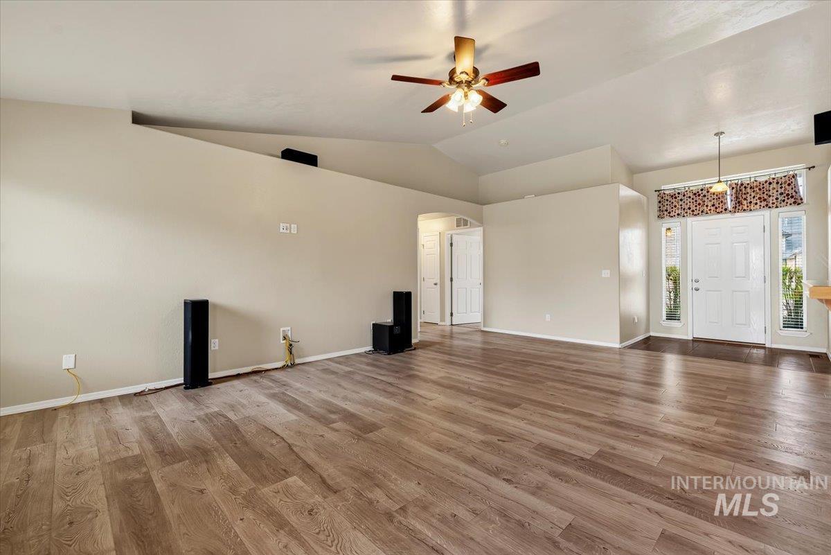 9138 S Red Delicious, Kuna, Idaho 83634, 4 Bedrooms, 3 Bathrooms, Residential For Sale, Price $500,000, 98999576